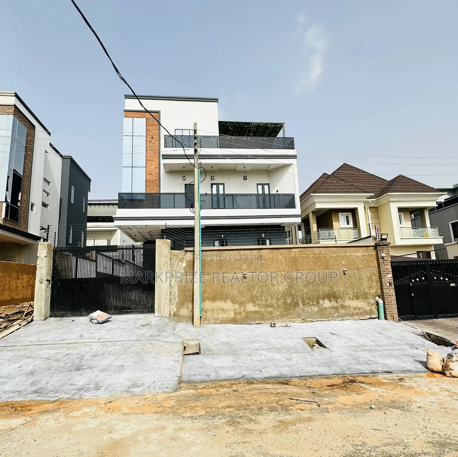 5bdrm Duplex in Magodo Gra Phase 2 for sale in Magodo