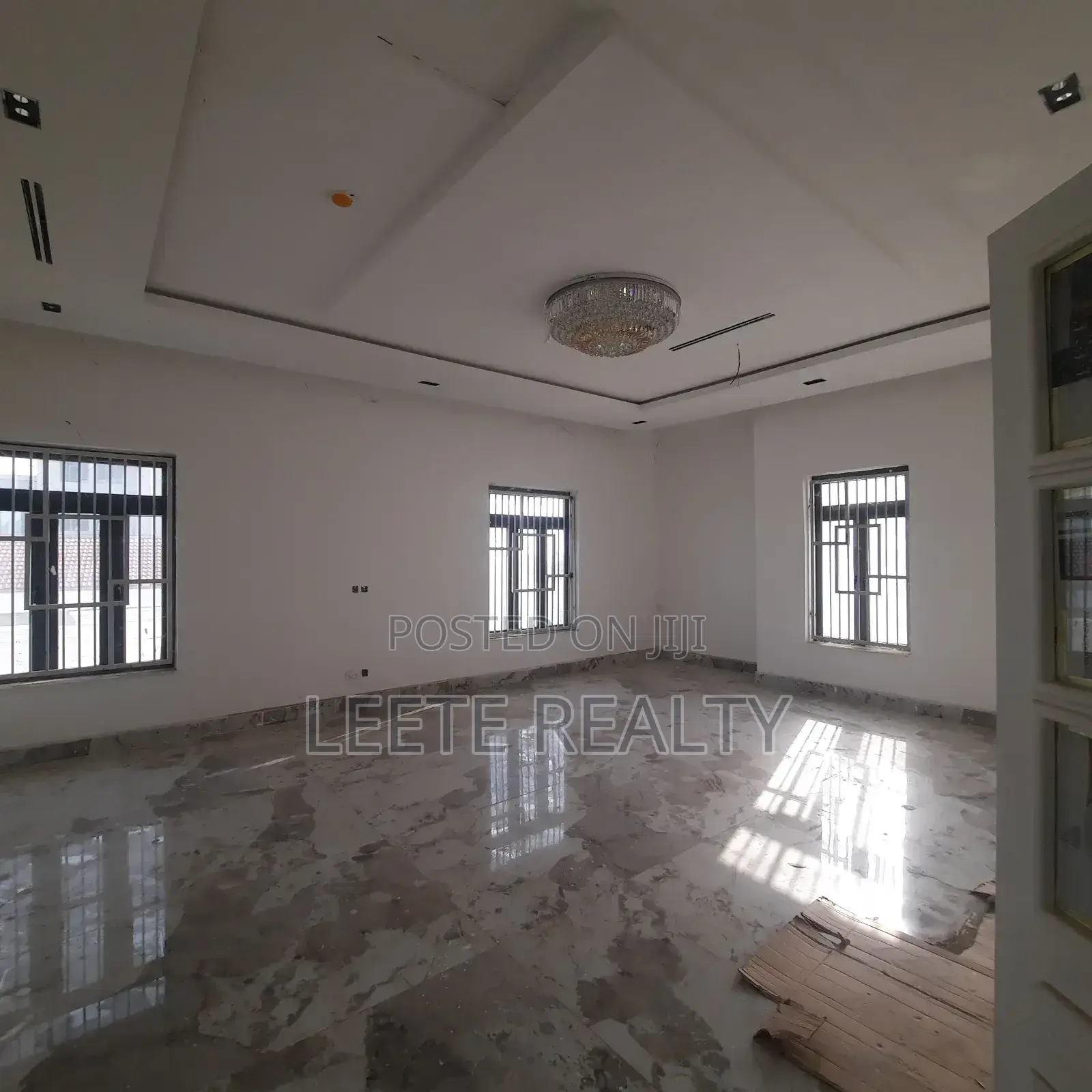 9bdrm Maisonette in Maitama for sale in Maitama