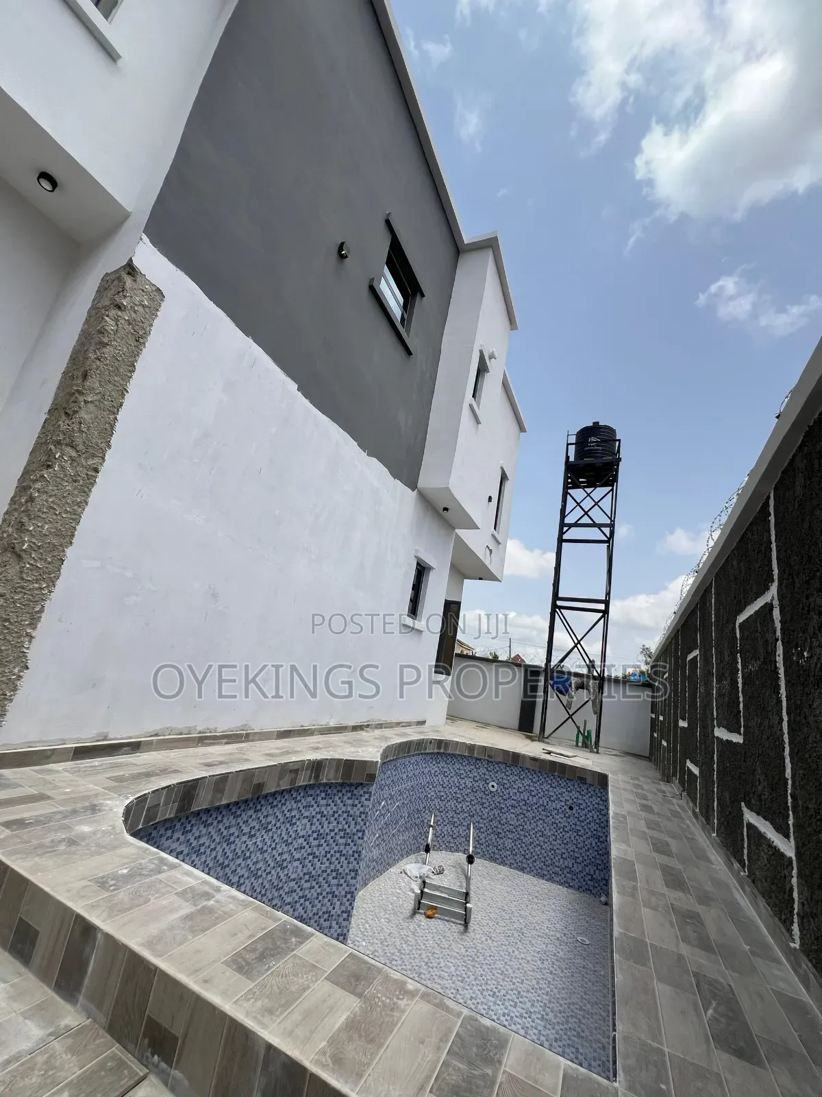 4bdrm Duplex in Aare, Oluyole for sale in Oluyole