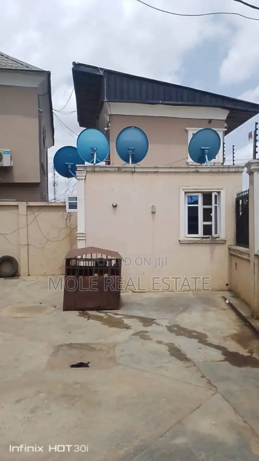 2bdrm Apartment in Amapele Estate for sale in Egbeda