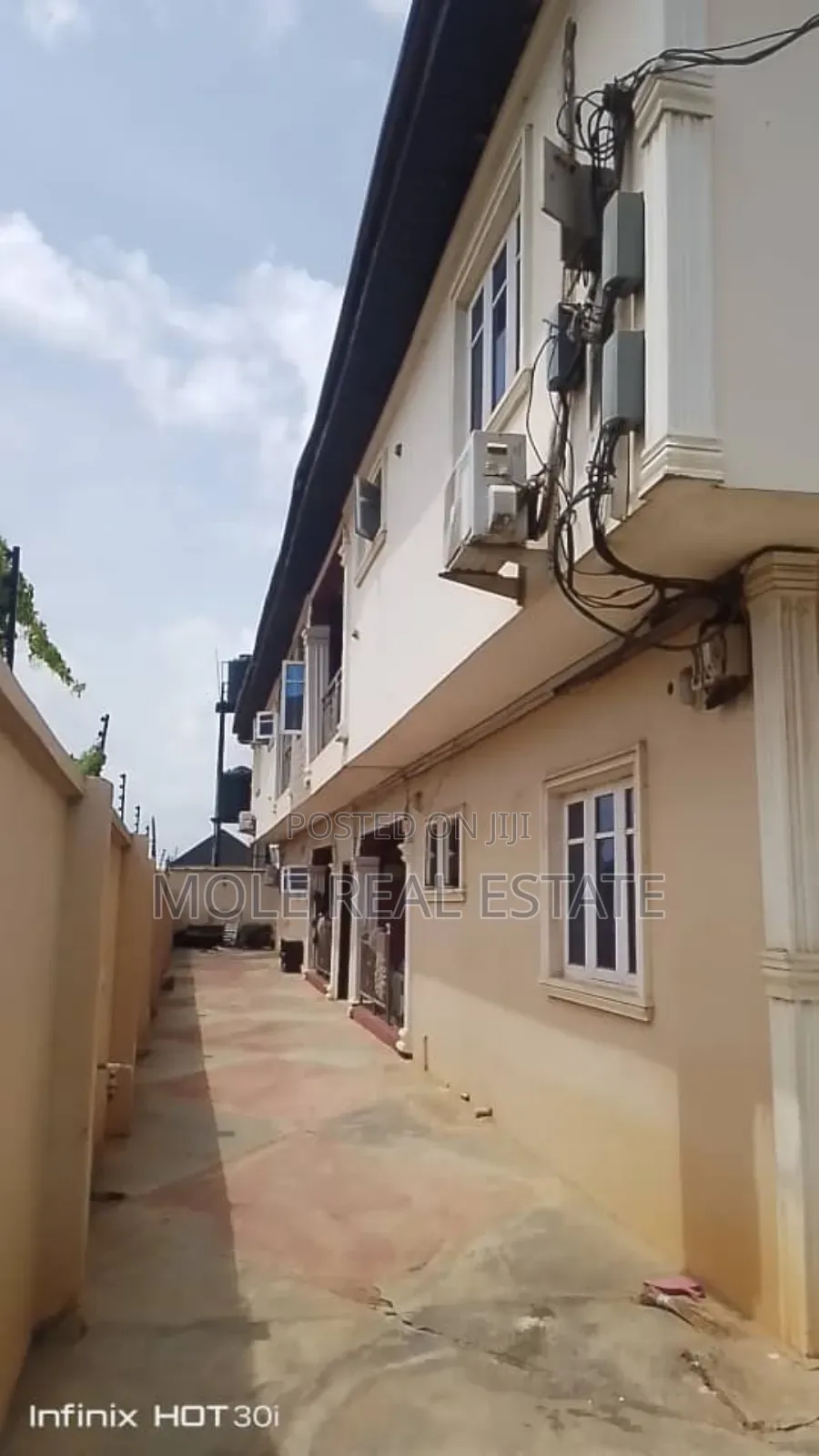 2bdrm Apartment in Amapele Estate for sale in Egbeda