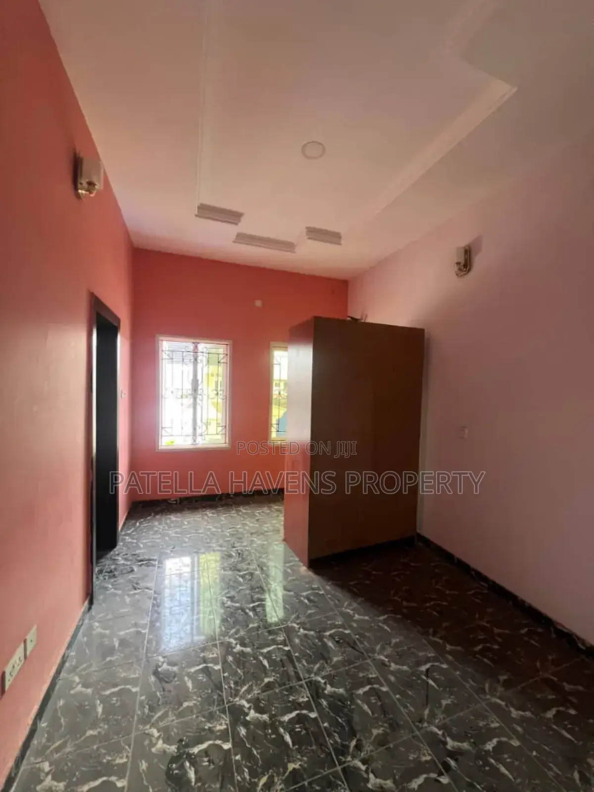3bdrm Apartment in Sangotedo for sale in Sangotedo