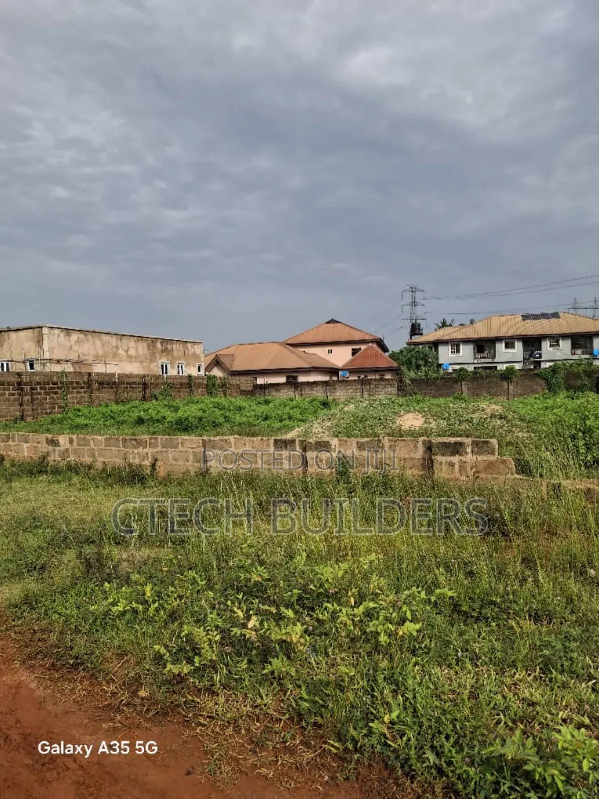 Distress Sale 100ft X 100ft in Gra, Abuja Quarters in Benin City