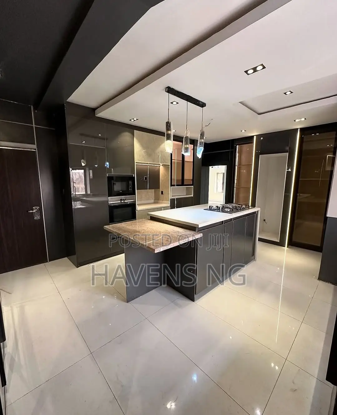 4bdrm Duplex in Life Camp for sale in Life Camp
