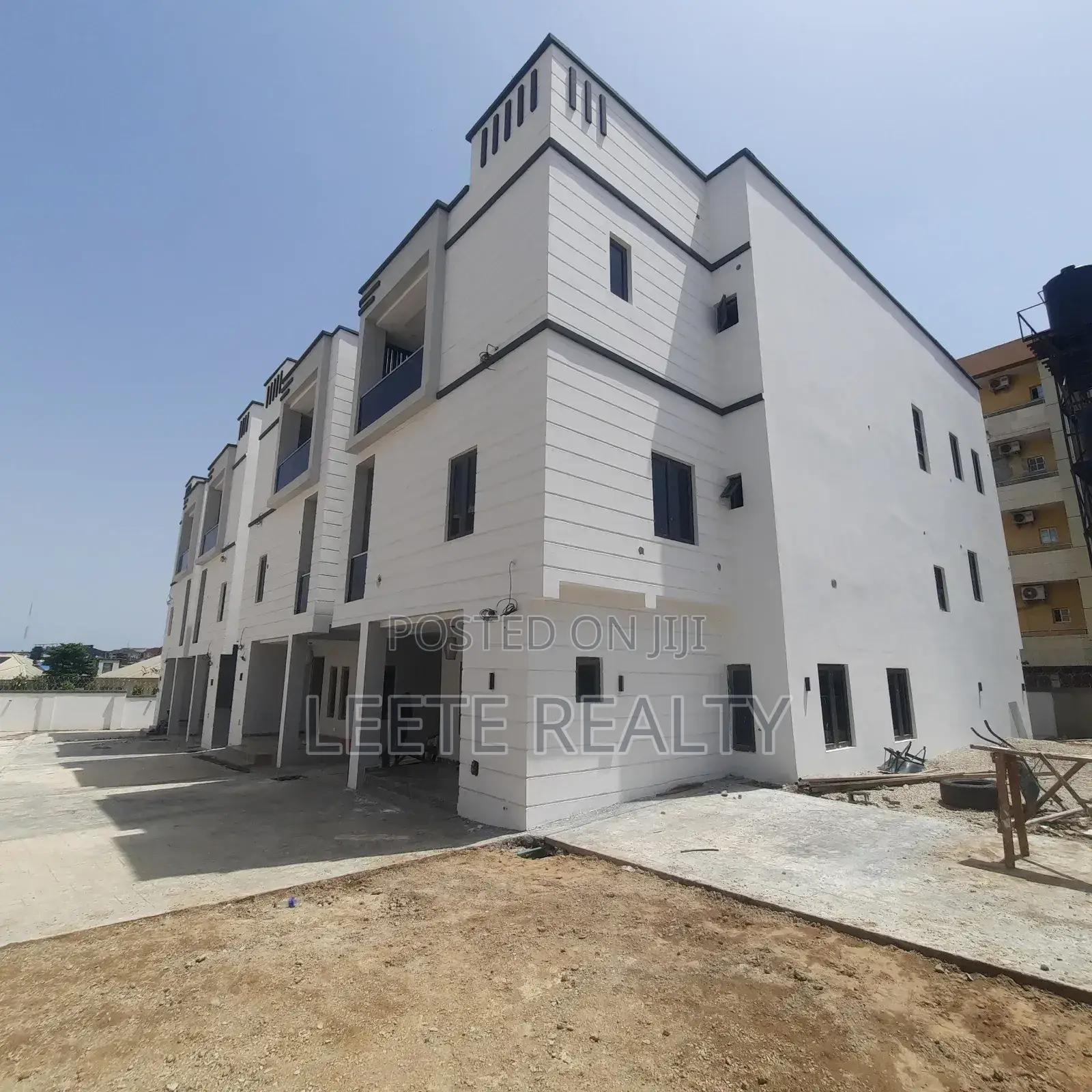 5bdrm Townhouse/Terrace in Wuye for sale in Wuye