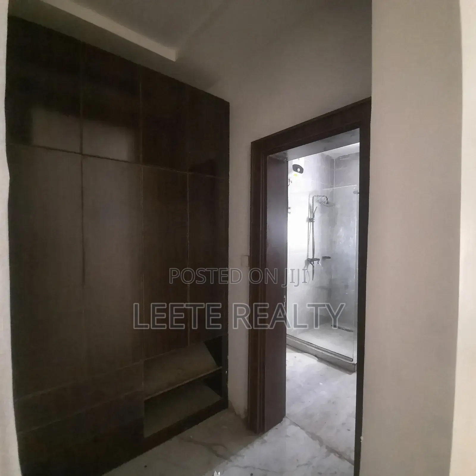 5bdrm Townhouse/Terrace in Wuye for sale in Wuye