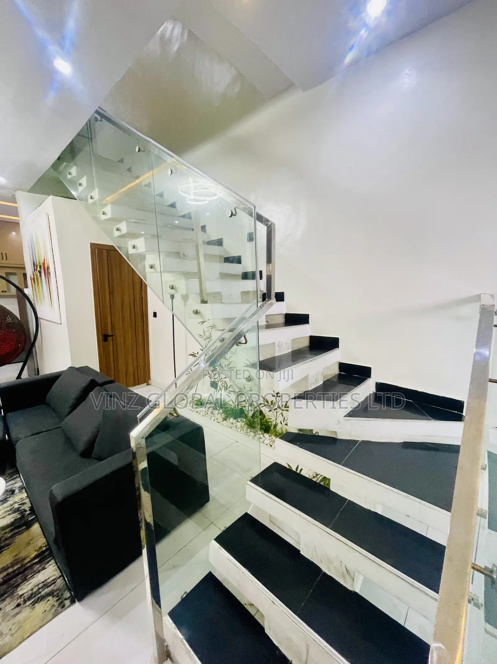 Luxurious 3 Bedroom Duplex With a Pool, Ps5, a Party Lounge in Lekki