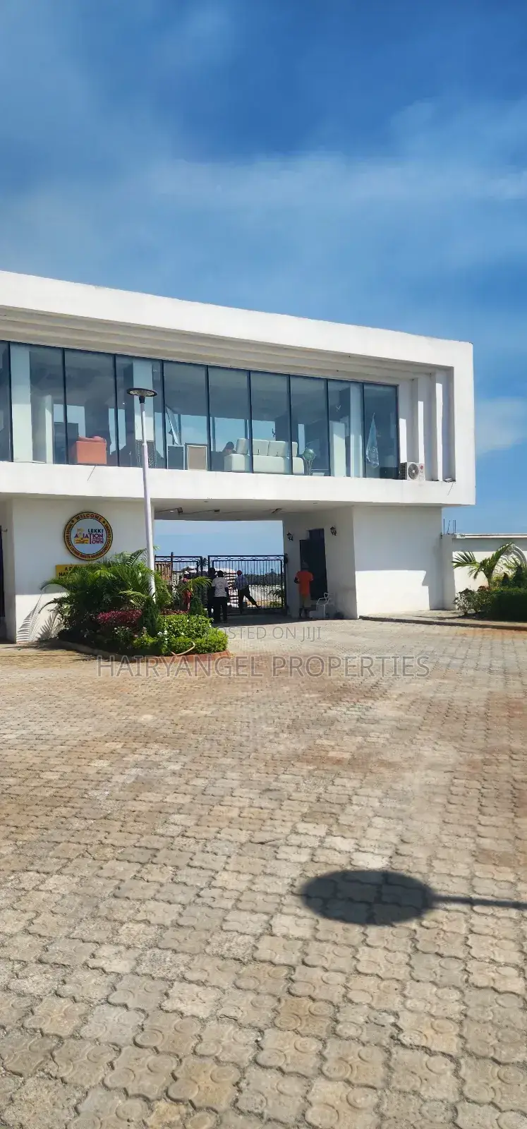 C Of O Land Along Lekki-epe Expressway, Lagos in Ibeju
