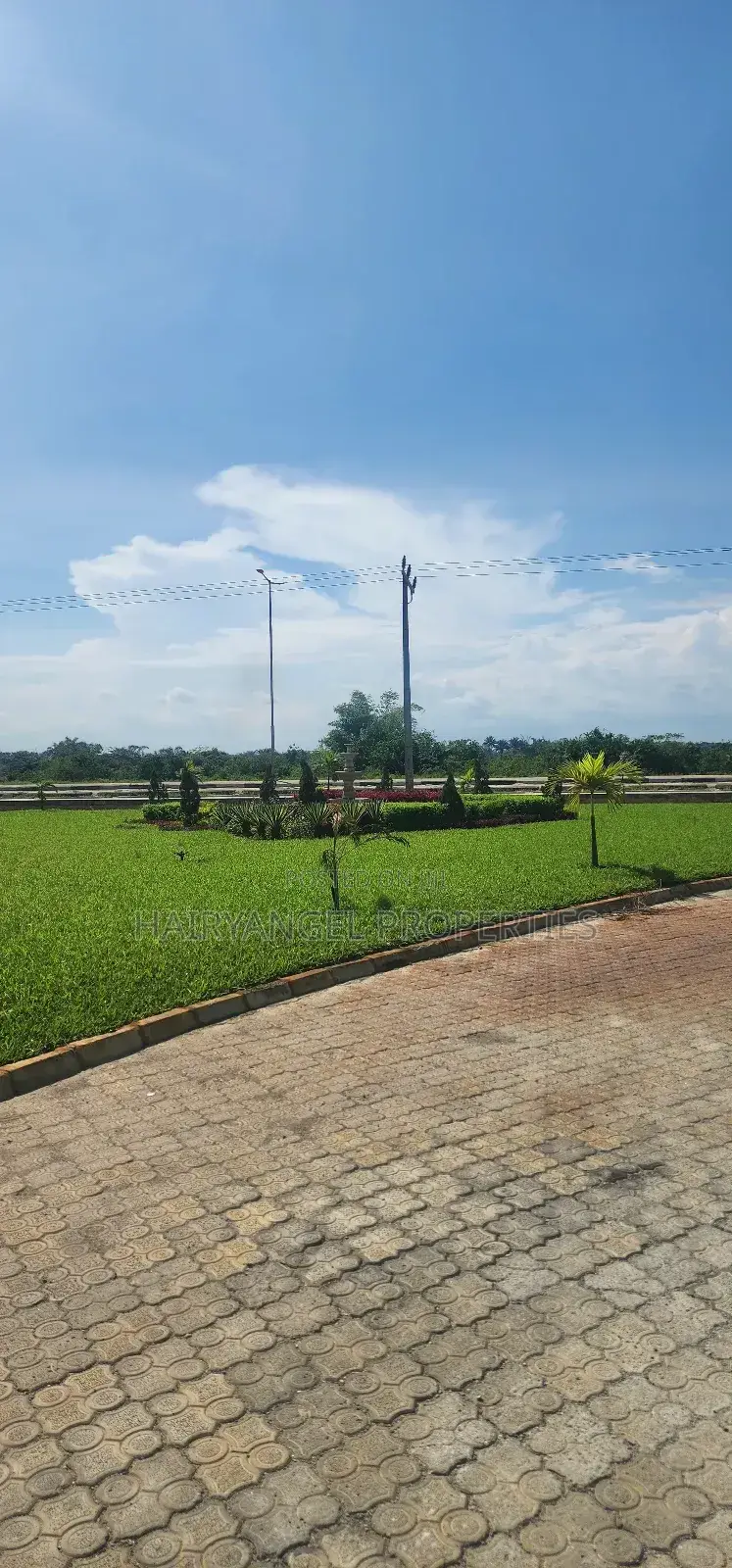 C Of O Land Along Lekki-epe Expressway, Lagos in Ibeju