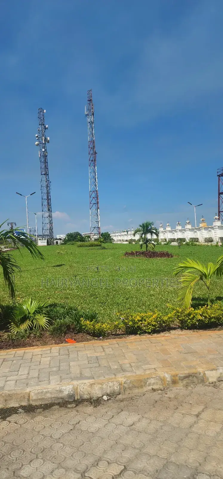 C Of O Land Along Lekki-epe Expressway, Lagos in Ibeju