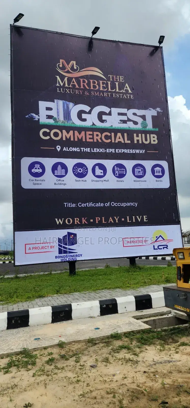 C of O at Alahun Bustop Along Lekki-Epe Expressway in Ibeju