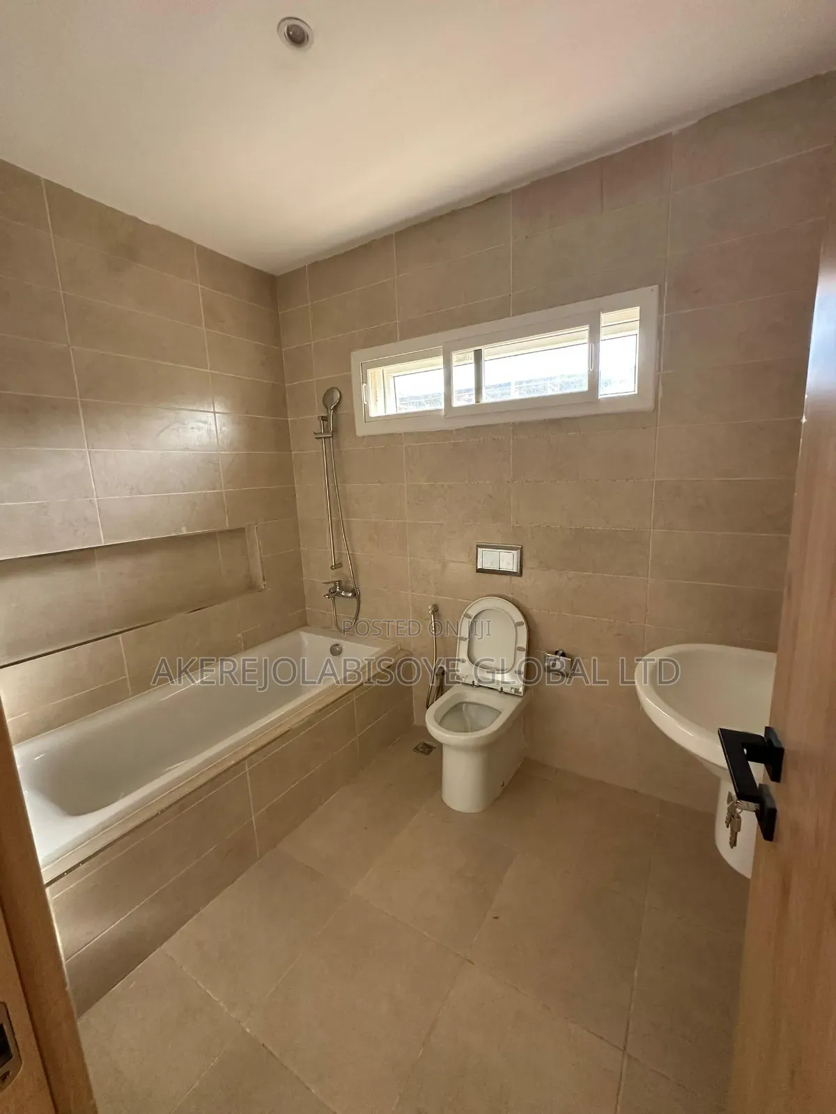 4bdrm Townhouse / Terrace in In An Estate Around for rent in Life Camp