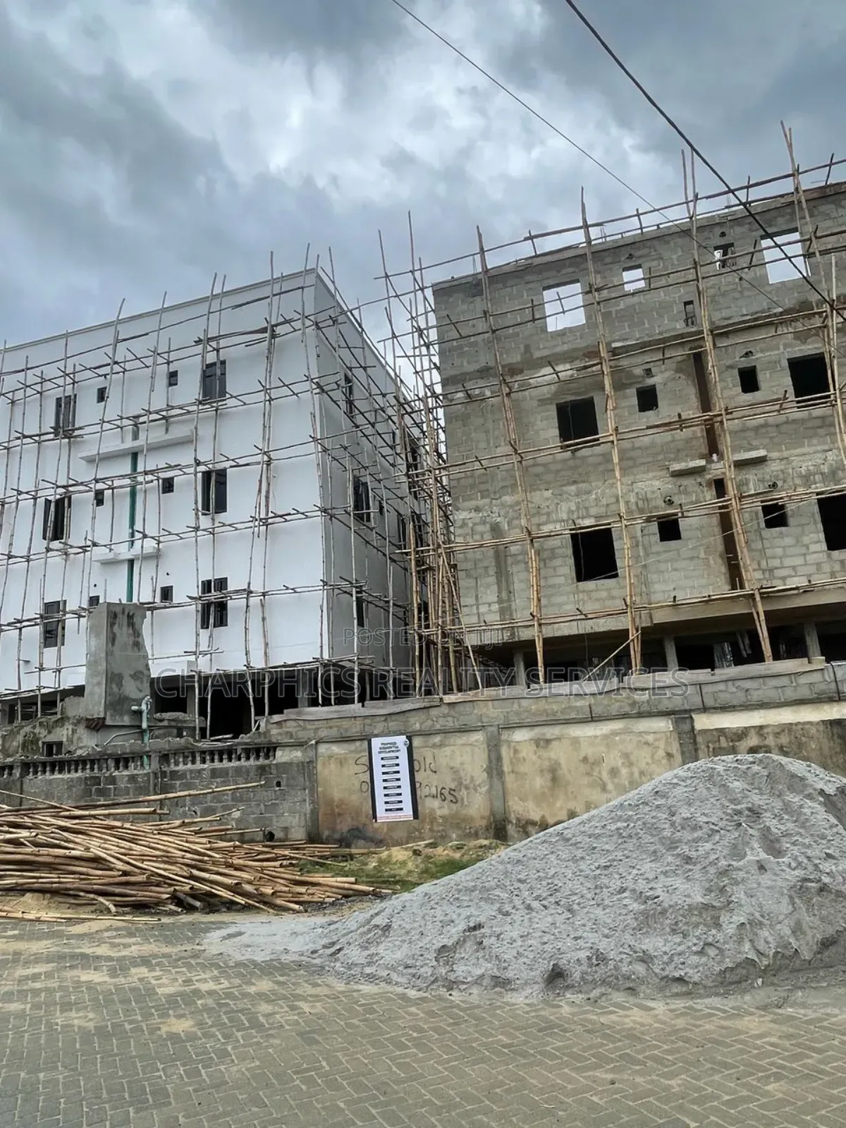 3bdrm Apartment in Jakande for sale in Jakande