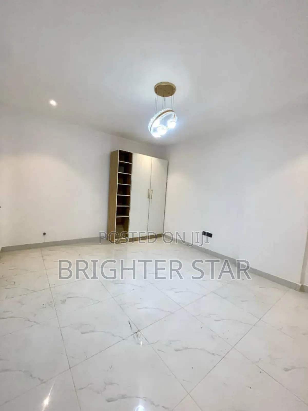 Furnished 2bdrm Maisonette in Lekki Phase 1 for sale in Lekki Phase 1