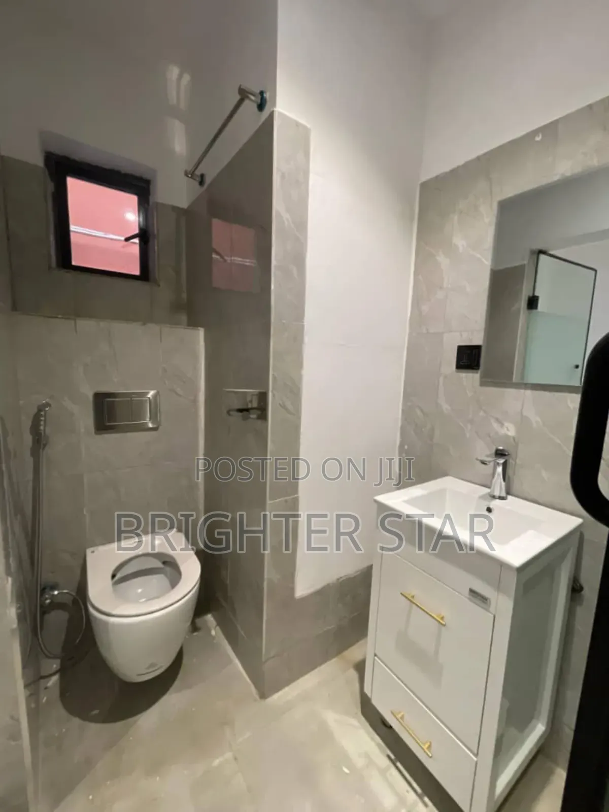 Furnished 2bdrm Maisonette in Lekki Phase 1 for sale in Lekki Phase 1