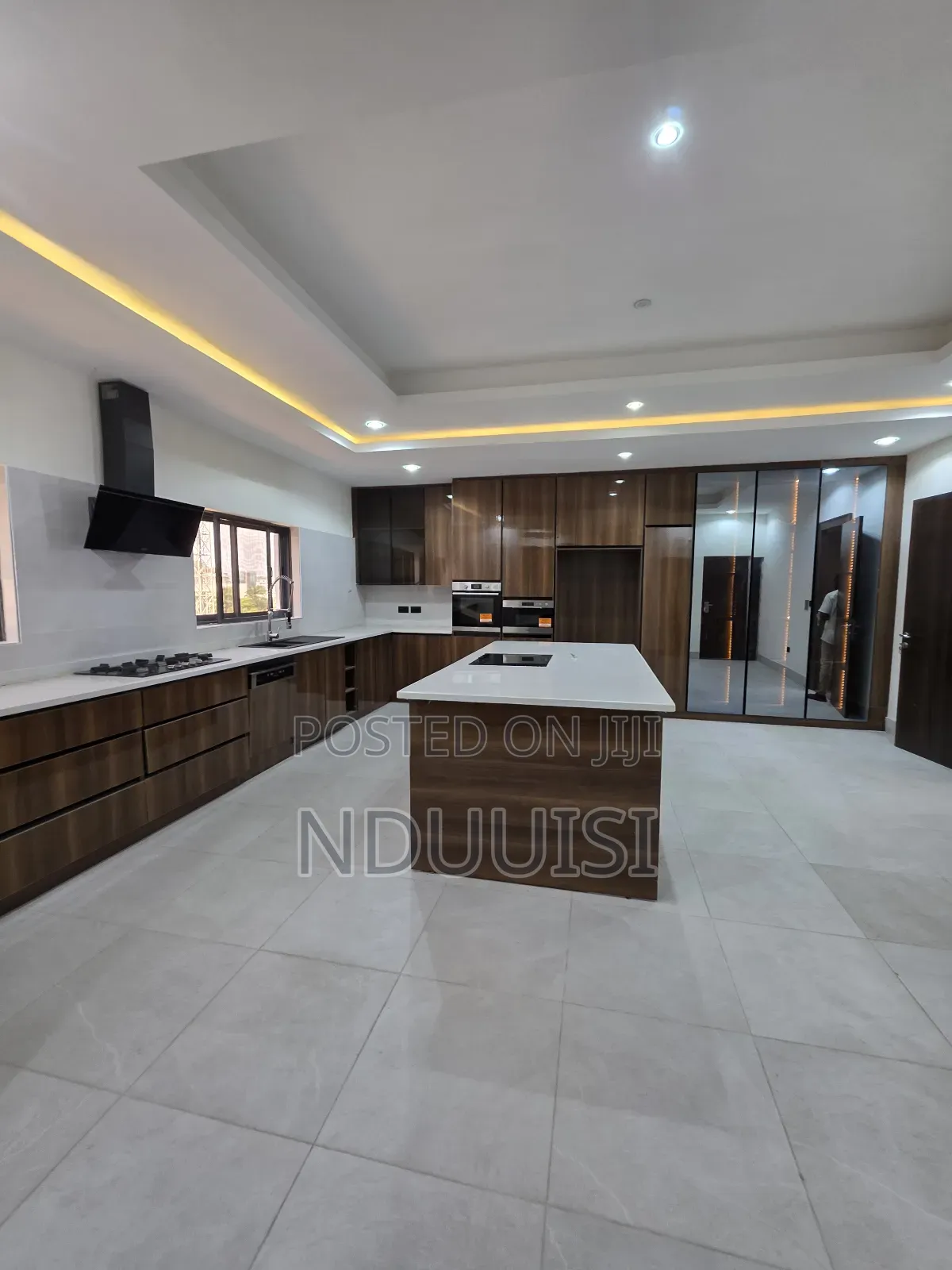 5bdrm Maisonette in Old Ikoyi for sale in Old Ikoyi
