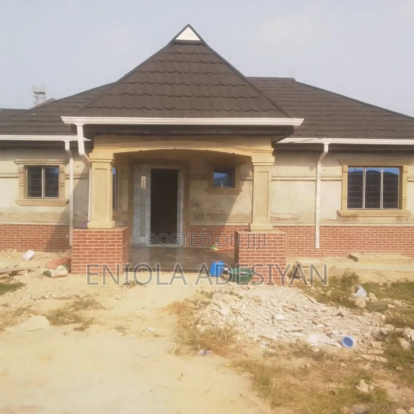 Furnished 2bdrm Bungalow in Agunfoye, Igbogbo for sale in Igbogbo
