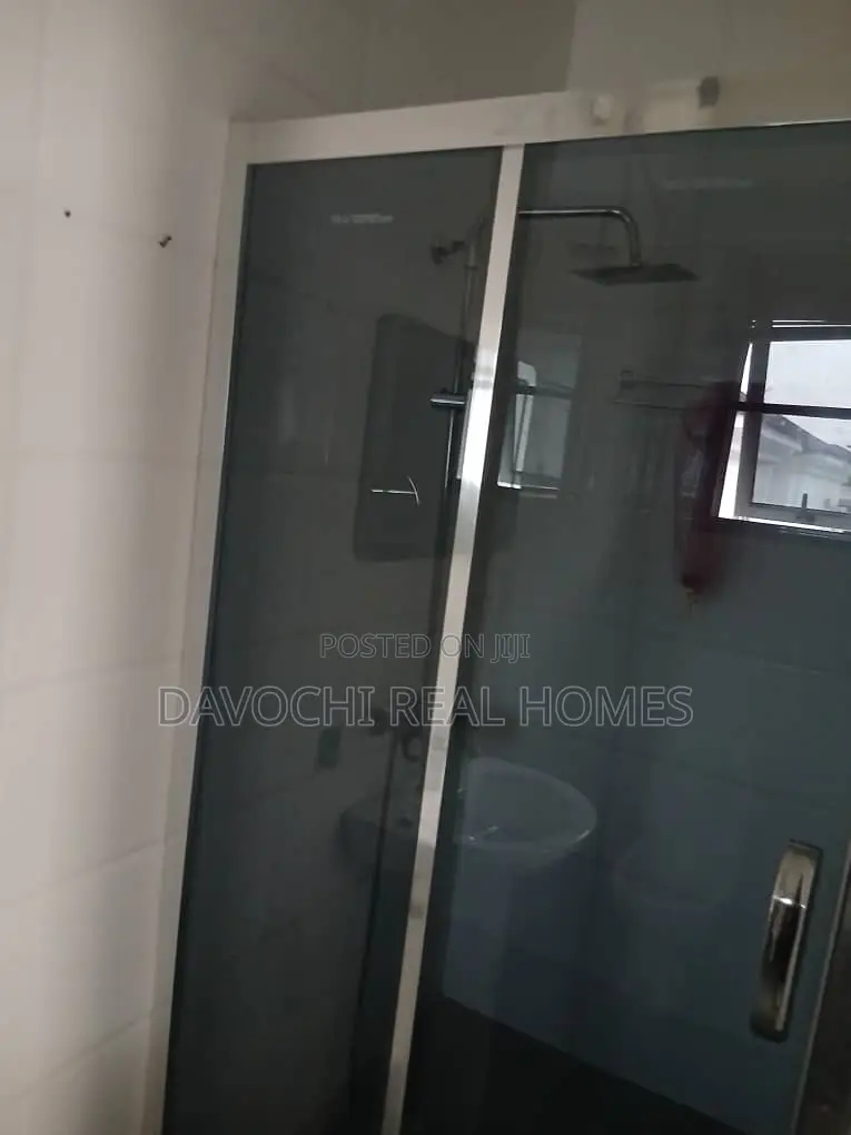 Mini Flat in Harris Drive, Lekki Phase 2 for rent in Lekki Phase 2
