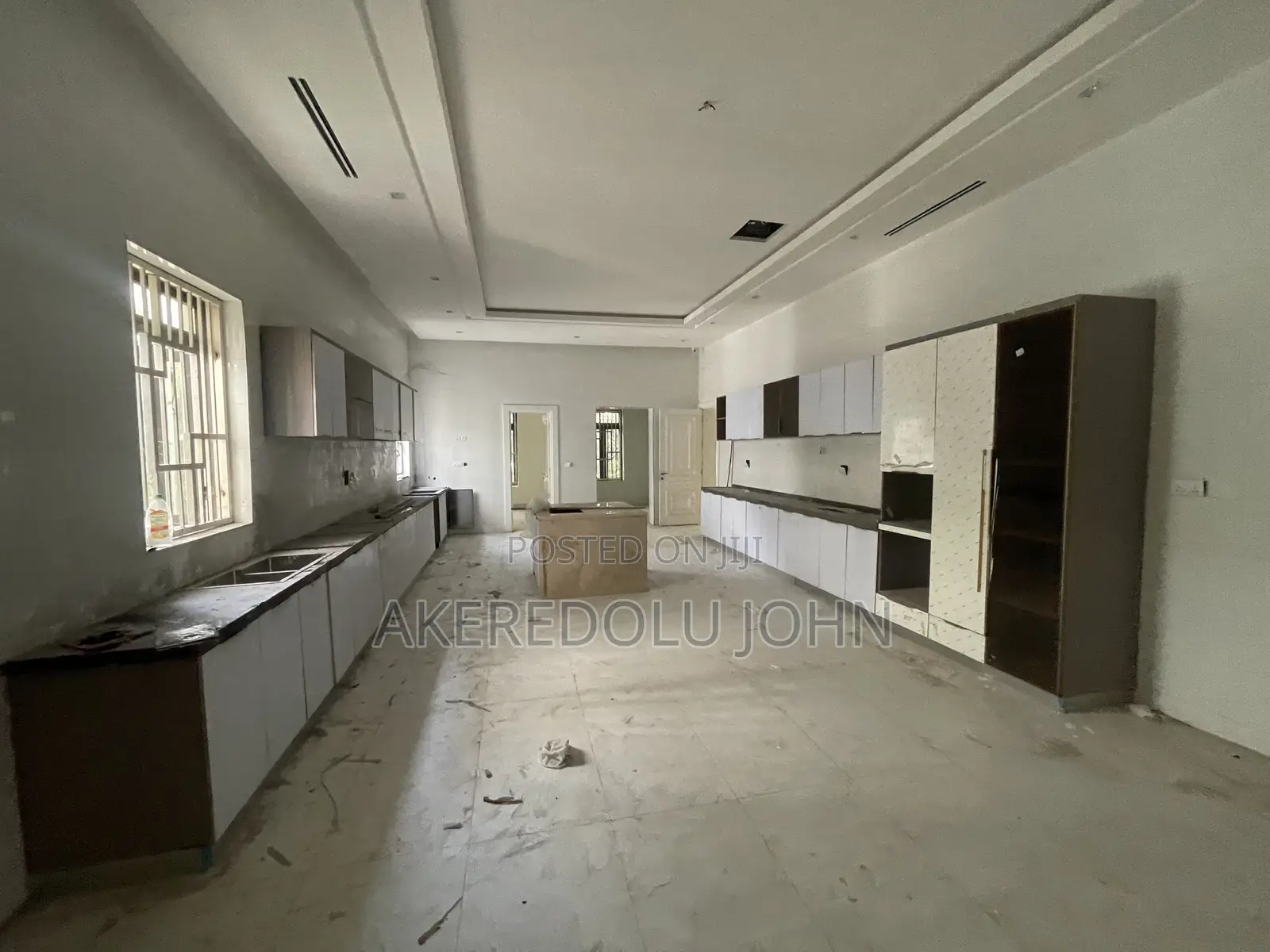 10bdrm Duplex in Maitama for sale in Maitama