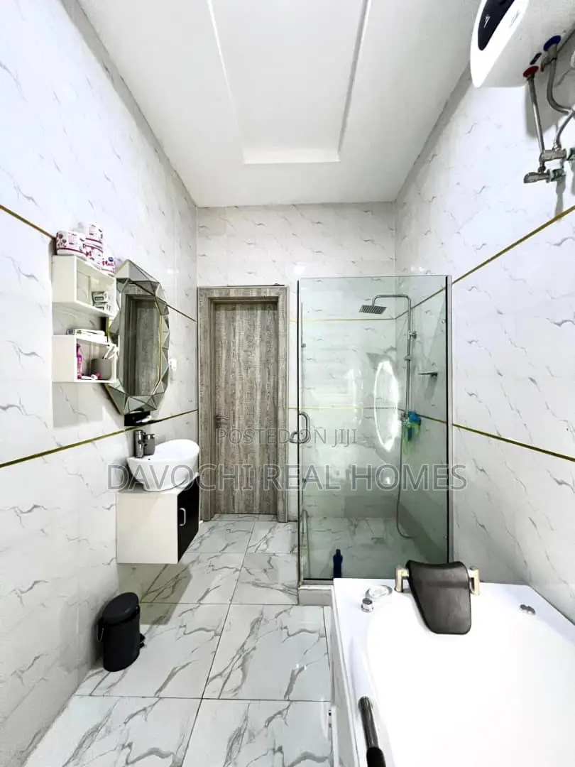 Furnished 4bdrm Duplex in Orchid Road, Lekki Phase 2 for rent in Lekki Phase 2