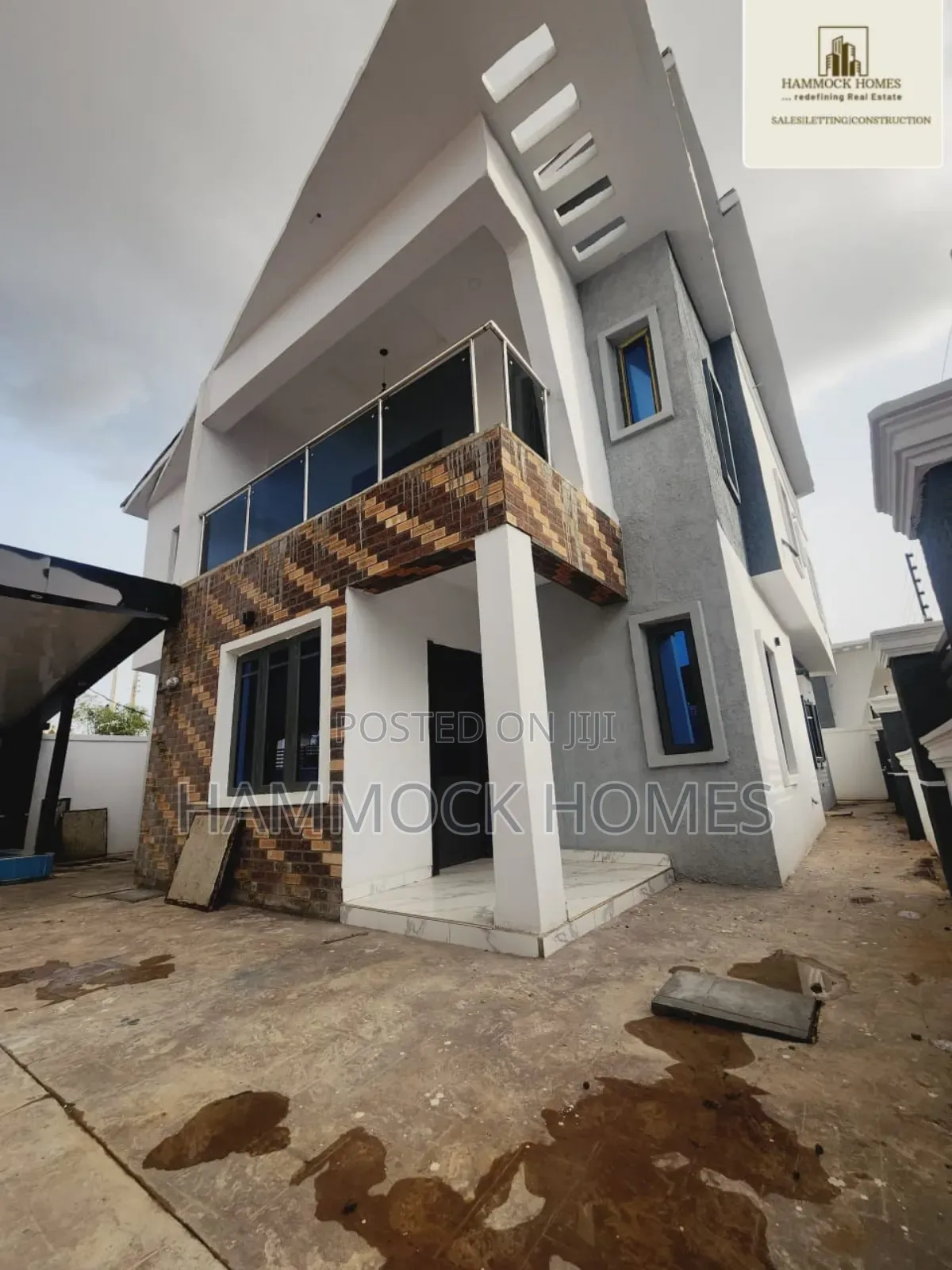 4bdrm Duplex in Oluyole Estate for sale in Oluyole Estate