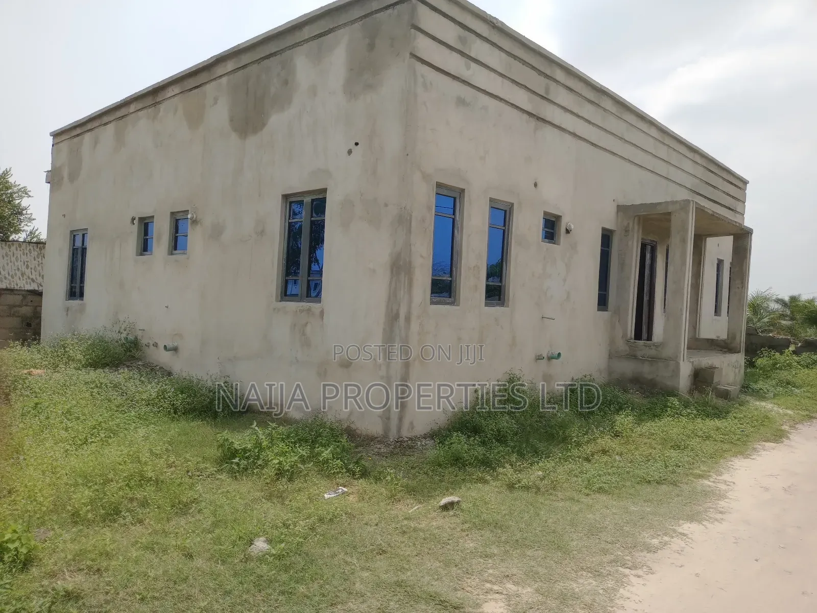 4bdrm Bungalow in Oribanwa Phase 2, Lakowe for sale in Lakowe