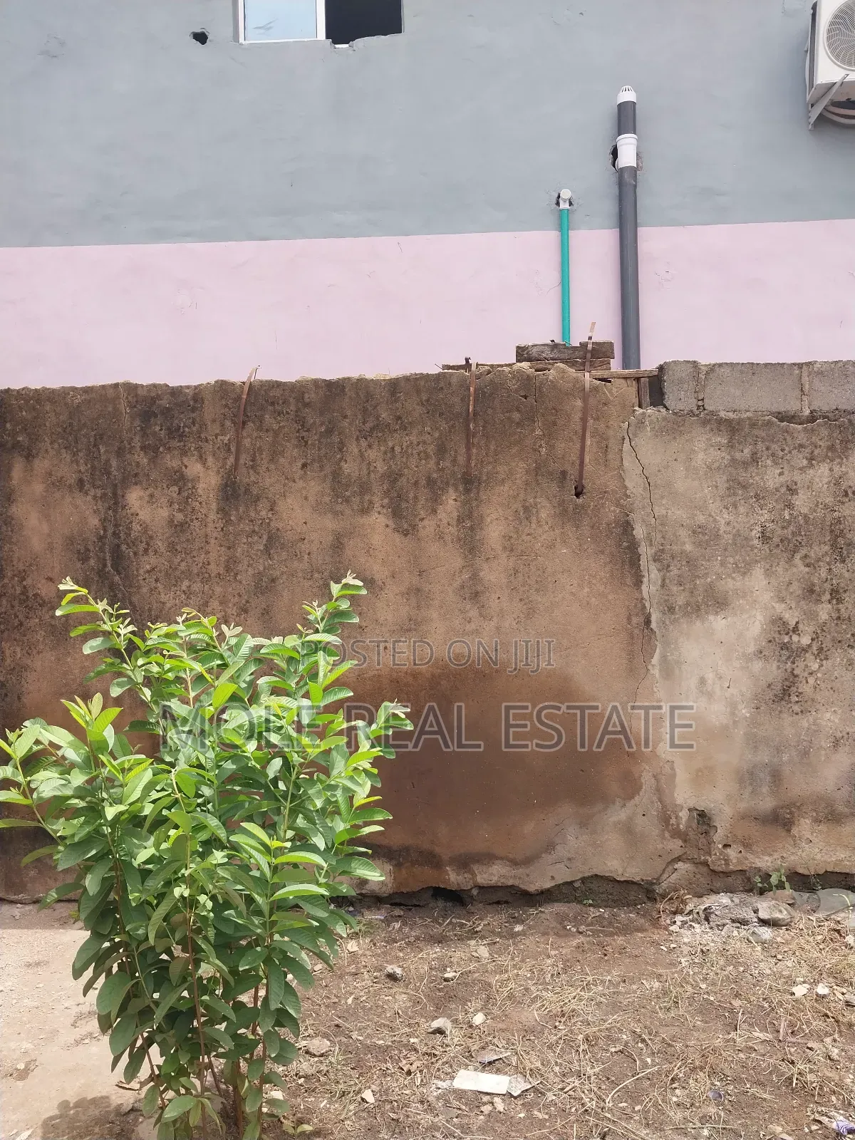 Half Plot 4 Lockup Shops a Hall Facing Ikotun Iguando Rd in Ikotun / Ikotun/Igando