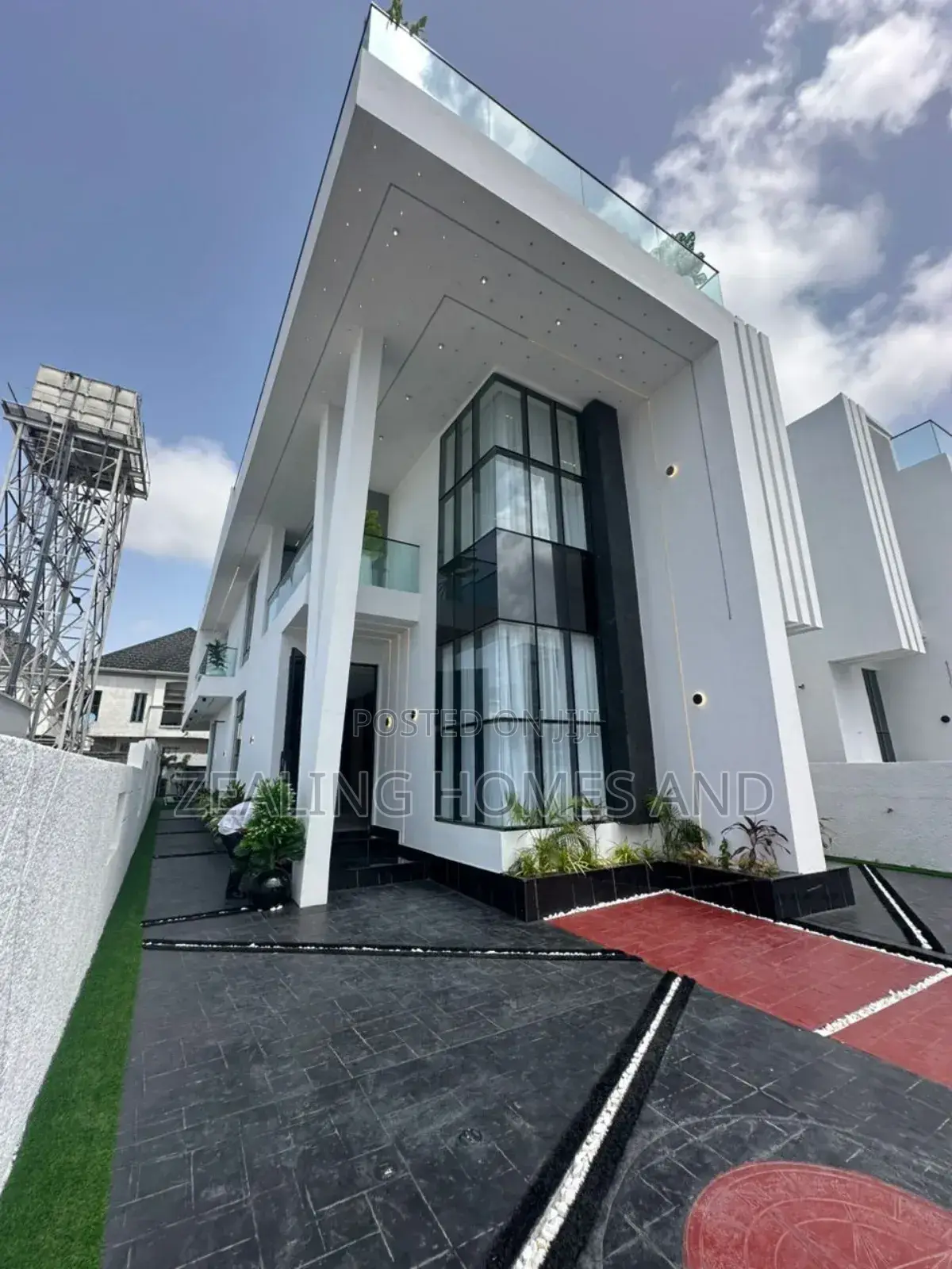 Furnished 5bdrm Duplex in Chevron Drive for sale in Chevron