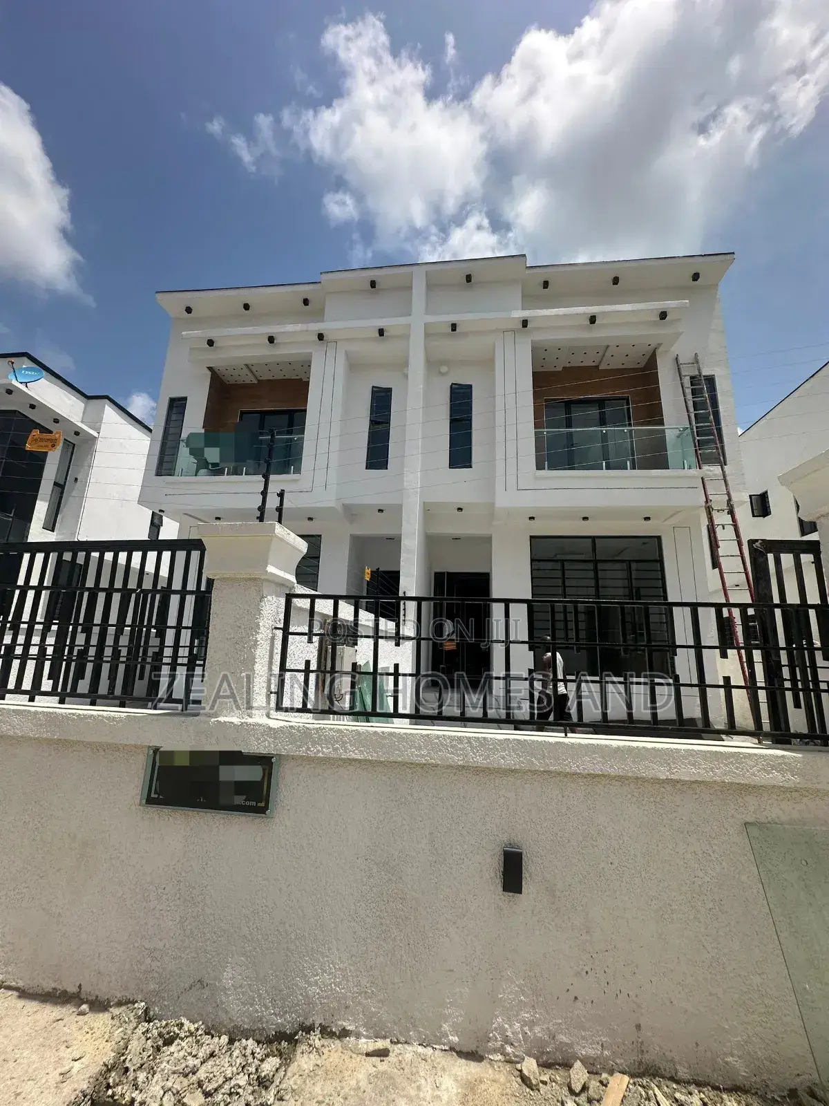 5bdrm Duplex in Lekki Ajah Estate for sale in Lekki