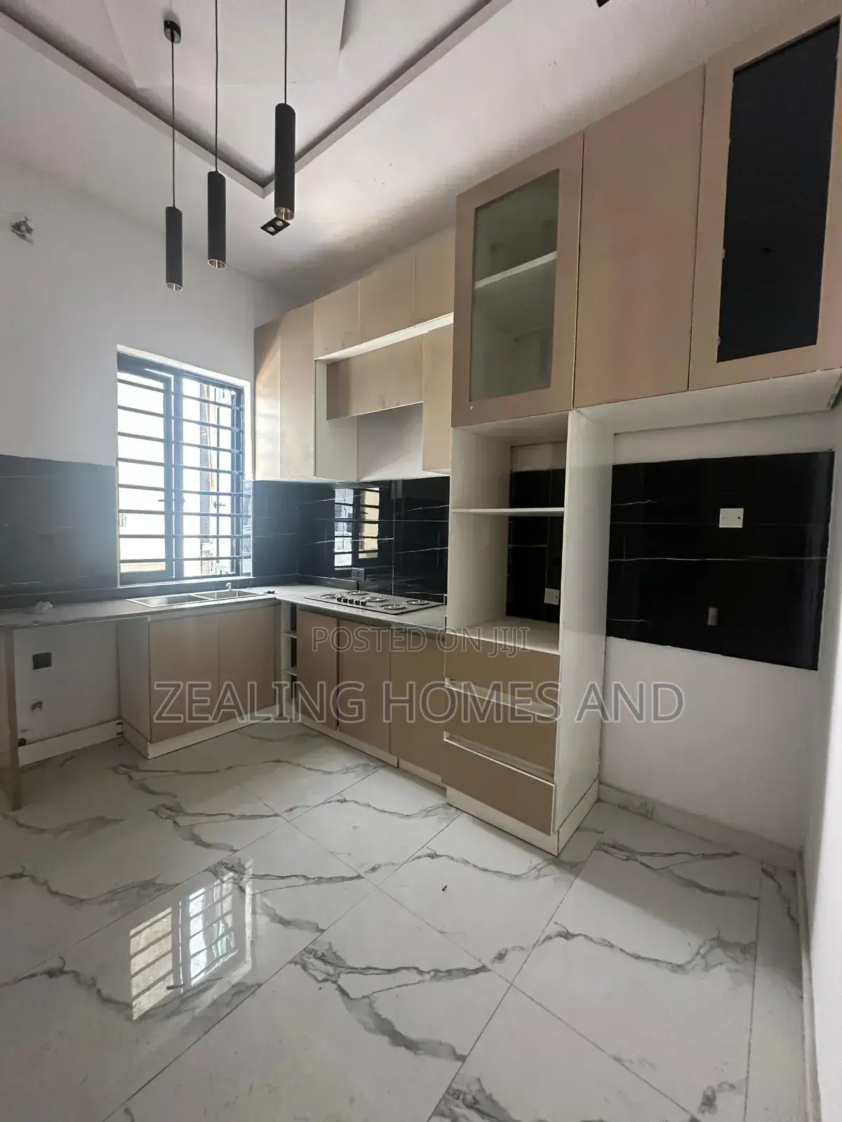 5bdrm Duplex in Lekki Ajah Estate for sale in Lekki