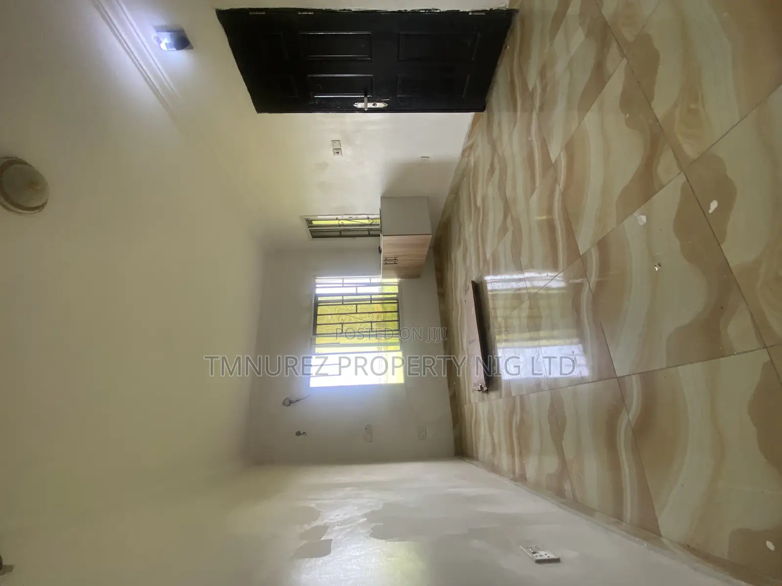 Studio Apartment in Chevron Drive for rent in Chevron