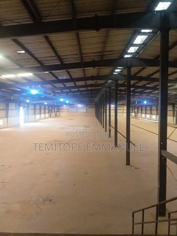 Massive 2 Different Bays of Warehouse in a Good Area in Ikotun / Ikotun/Igando
