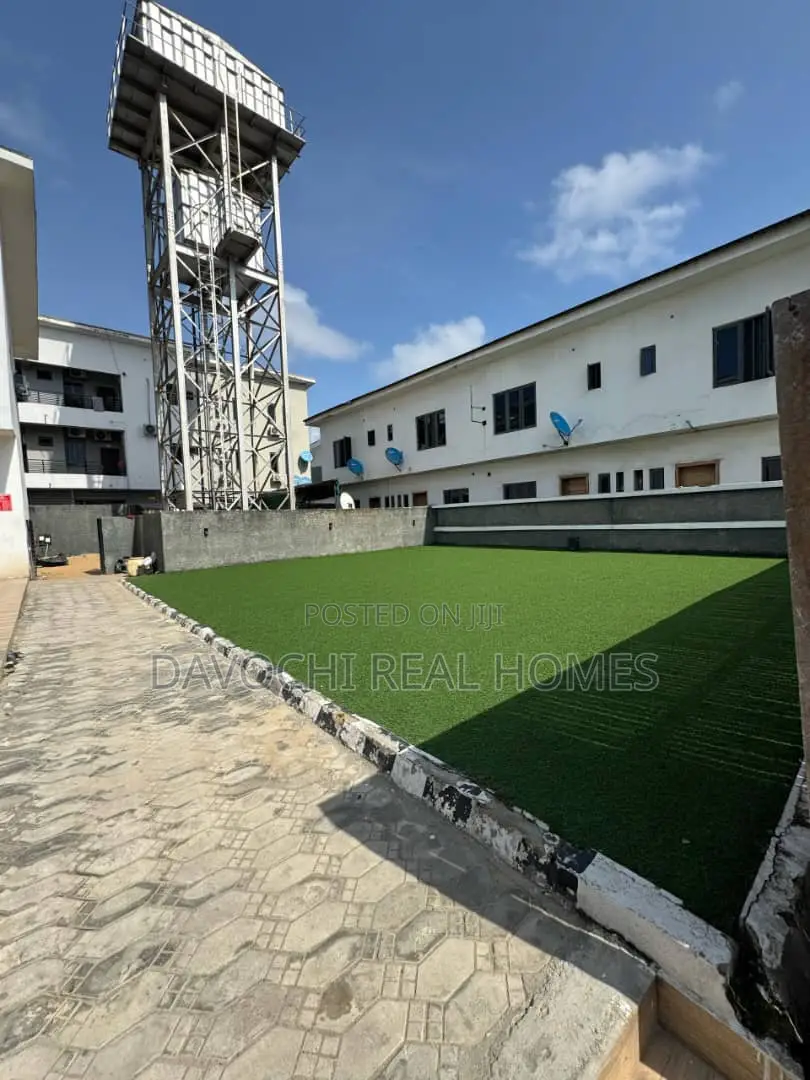 4bdrm Penthouse in Ikate for rent in Ikate