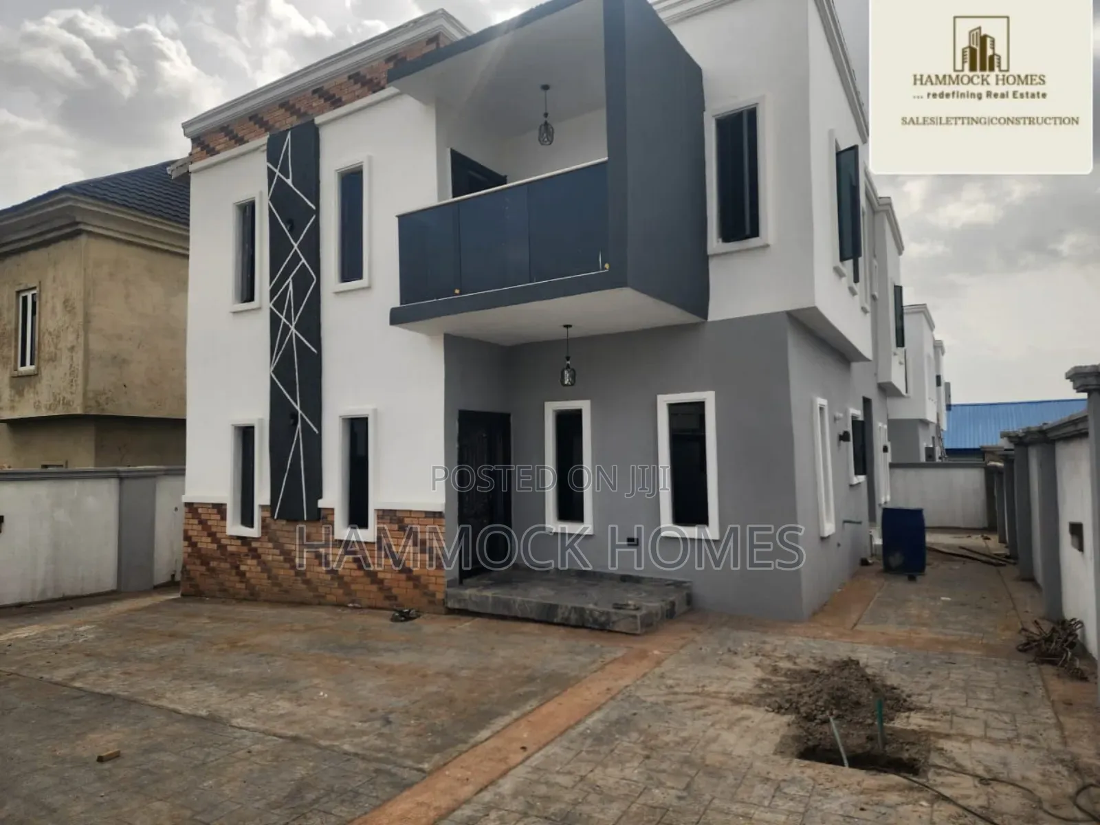 4bdrm Duplex in Kolapo Ishola Gra, Akobo for sale in Akobo