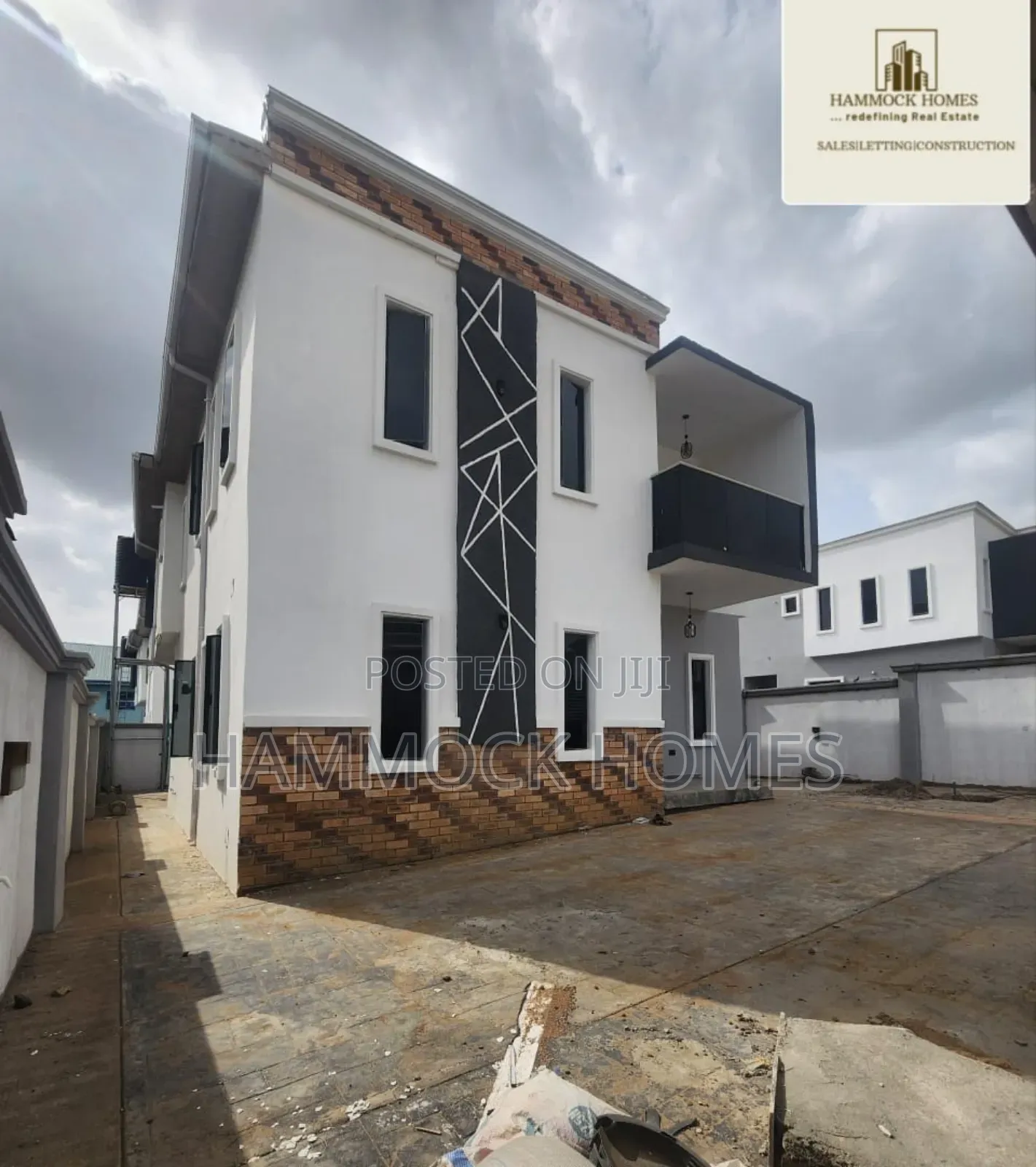 4bdrm Duplex in Kolapo Ishola Gra, Akobo for sale in Akobo