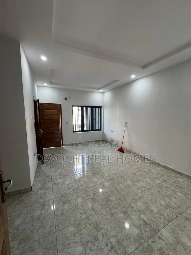 4bdrm Penthouse in Ikate for rent in Ikate
