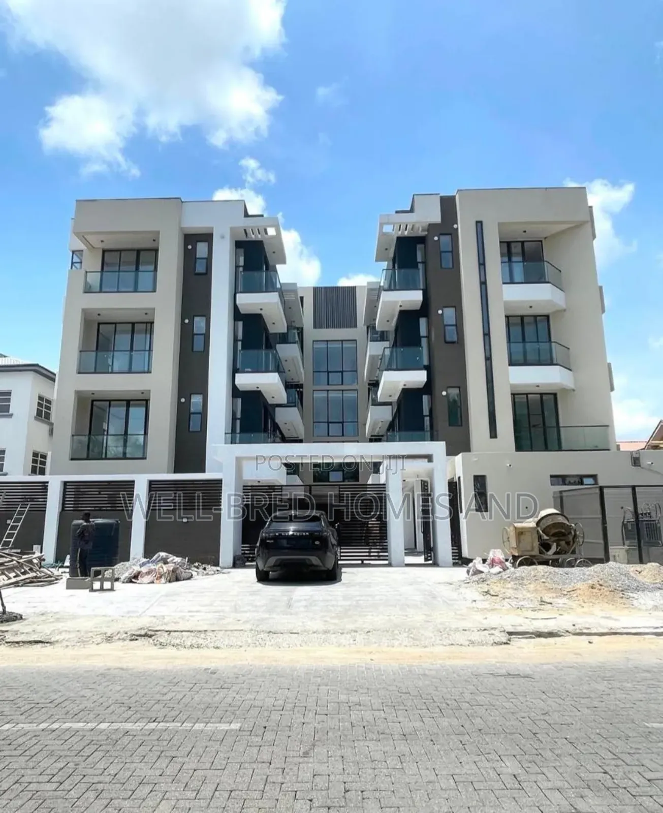 2bdrm Apartment in Lekki Phase 1 Lagos for sale in Lekki Phase 1