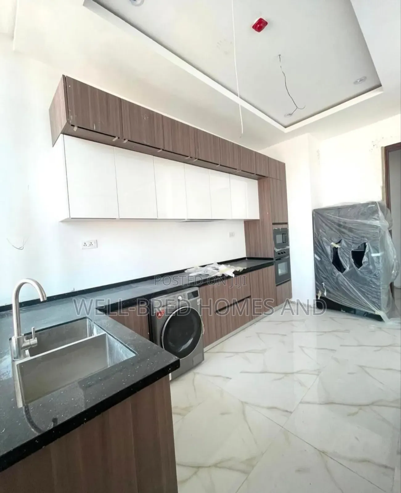 2bdrm Apartment in Lekki Phase 1 Lagos for sale in Lekki Phase 1