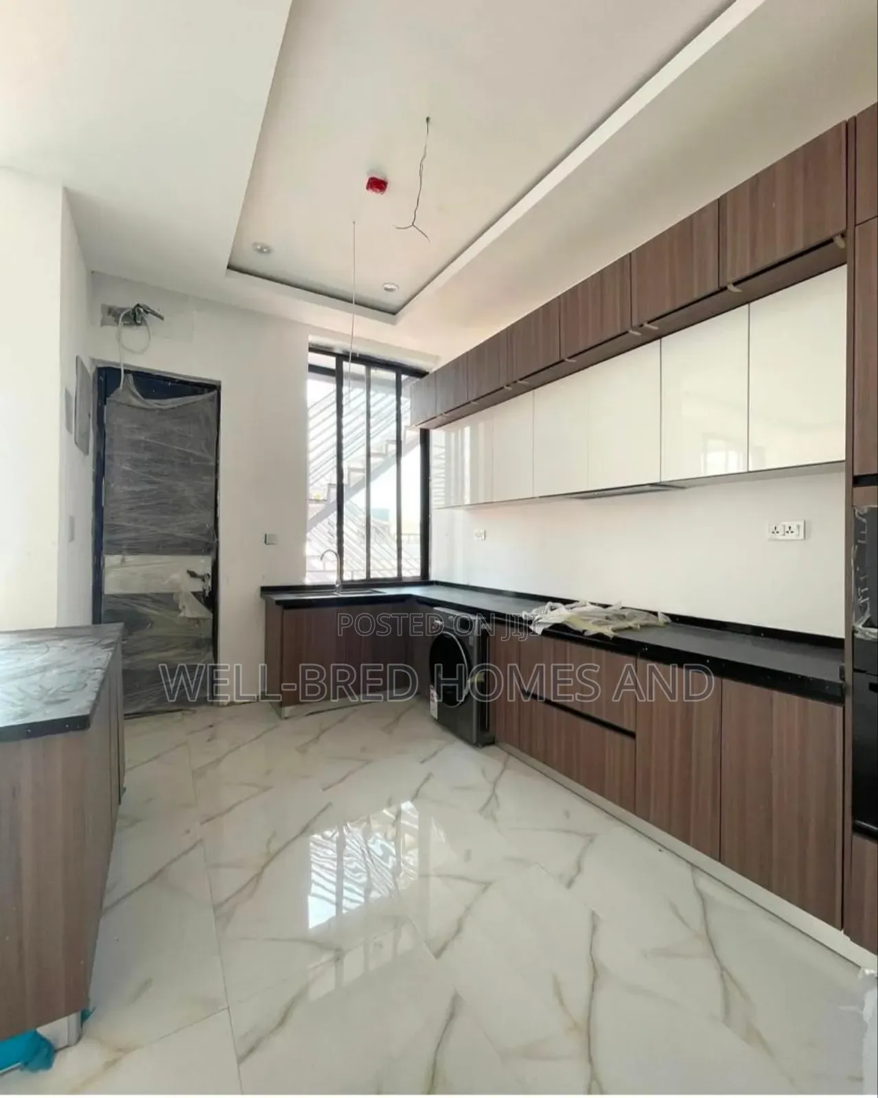 2bdrm Apartment in Lekki Phase 1 Lagos for sale in Lekki Phase 1