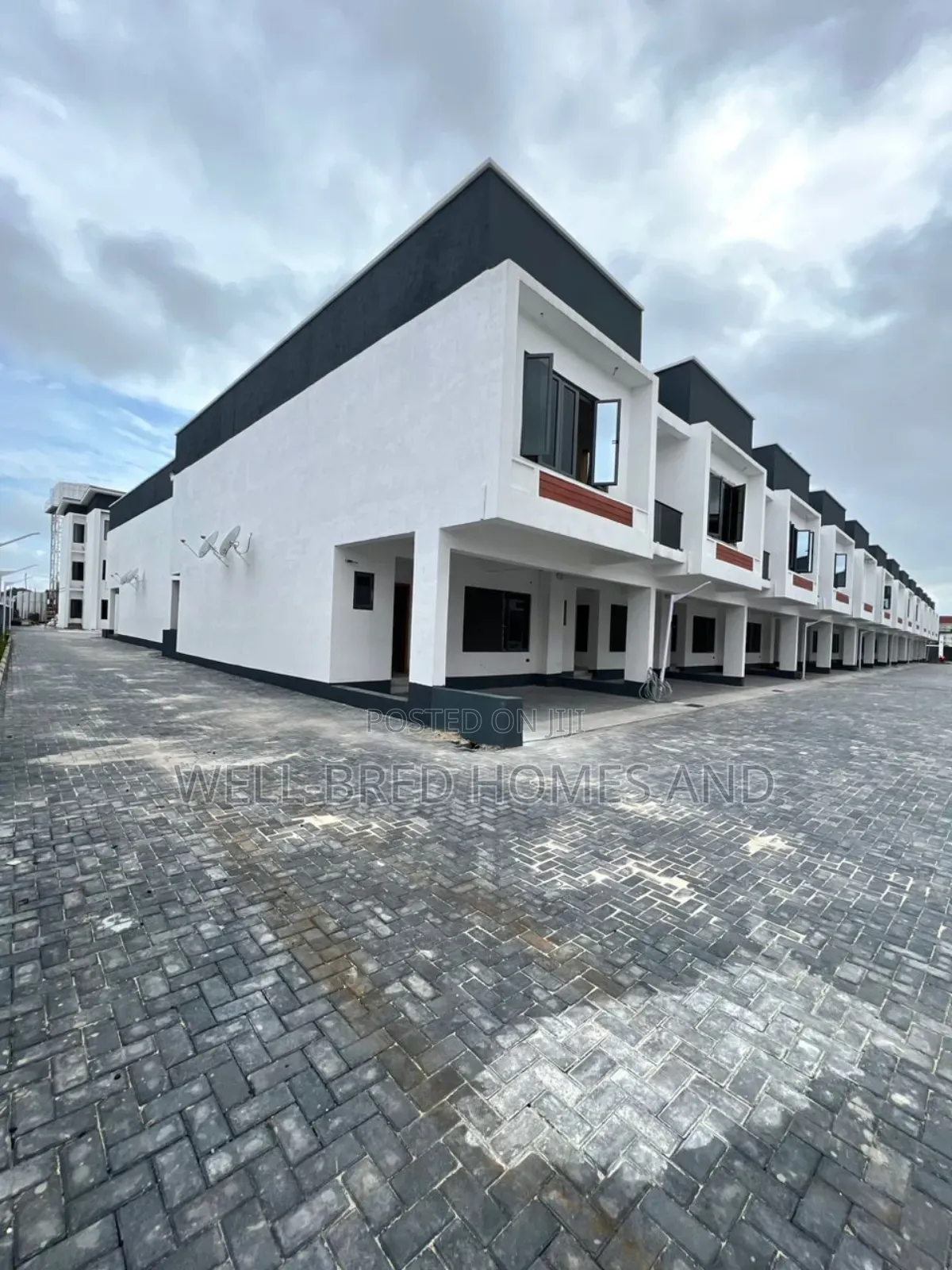 4bdrm Duplex in Ikate Lekki Lagos for sale in Lekki