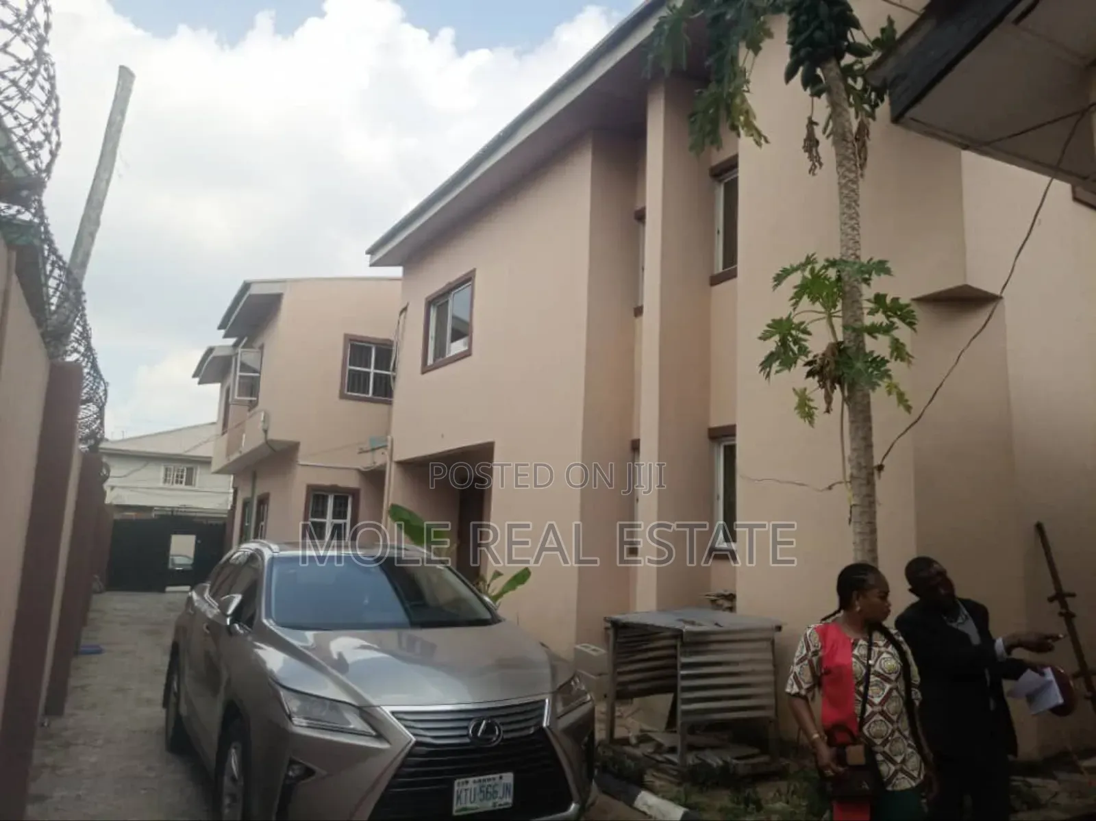Furnished 1bdrm Block of Flats in Leki Phase 1 for sale in Lekki Phase 1