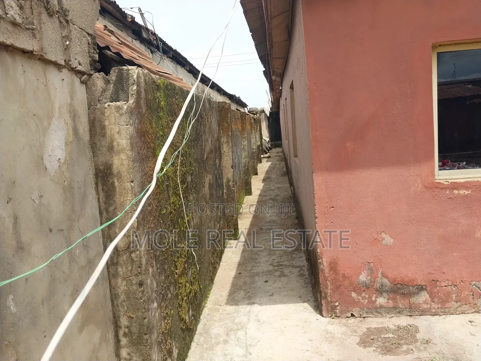 Furnished 1bdrm Block of Flats in Leki Phase 1 for sale in Lekki Phase 1