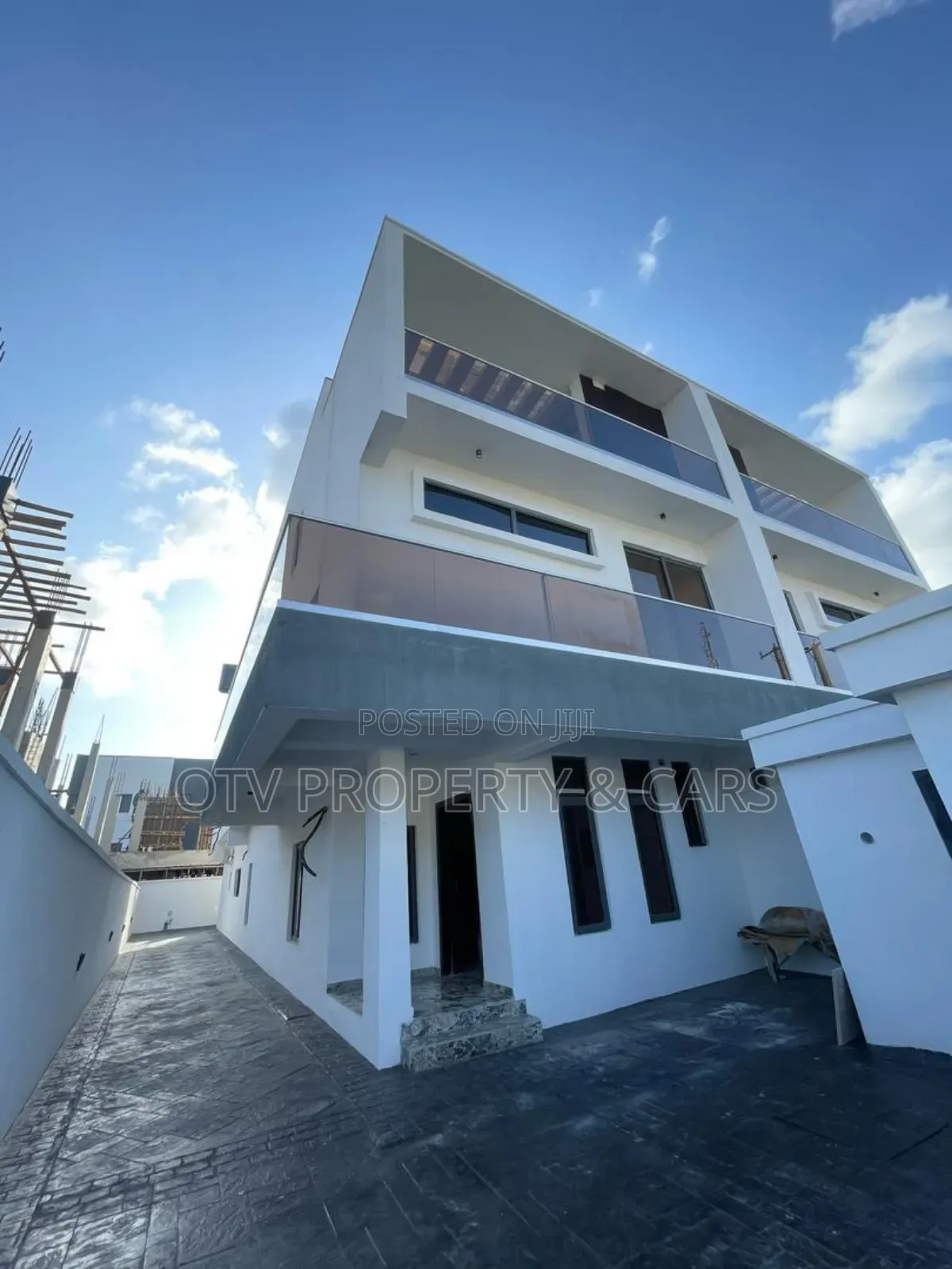 Furnished 5bdrm Duplex in Lekki Phase 1 for sale in Lekki Phase 1