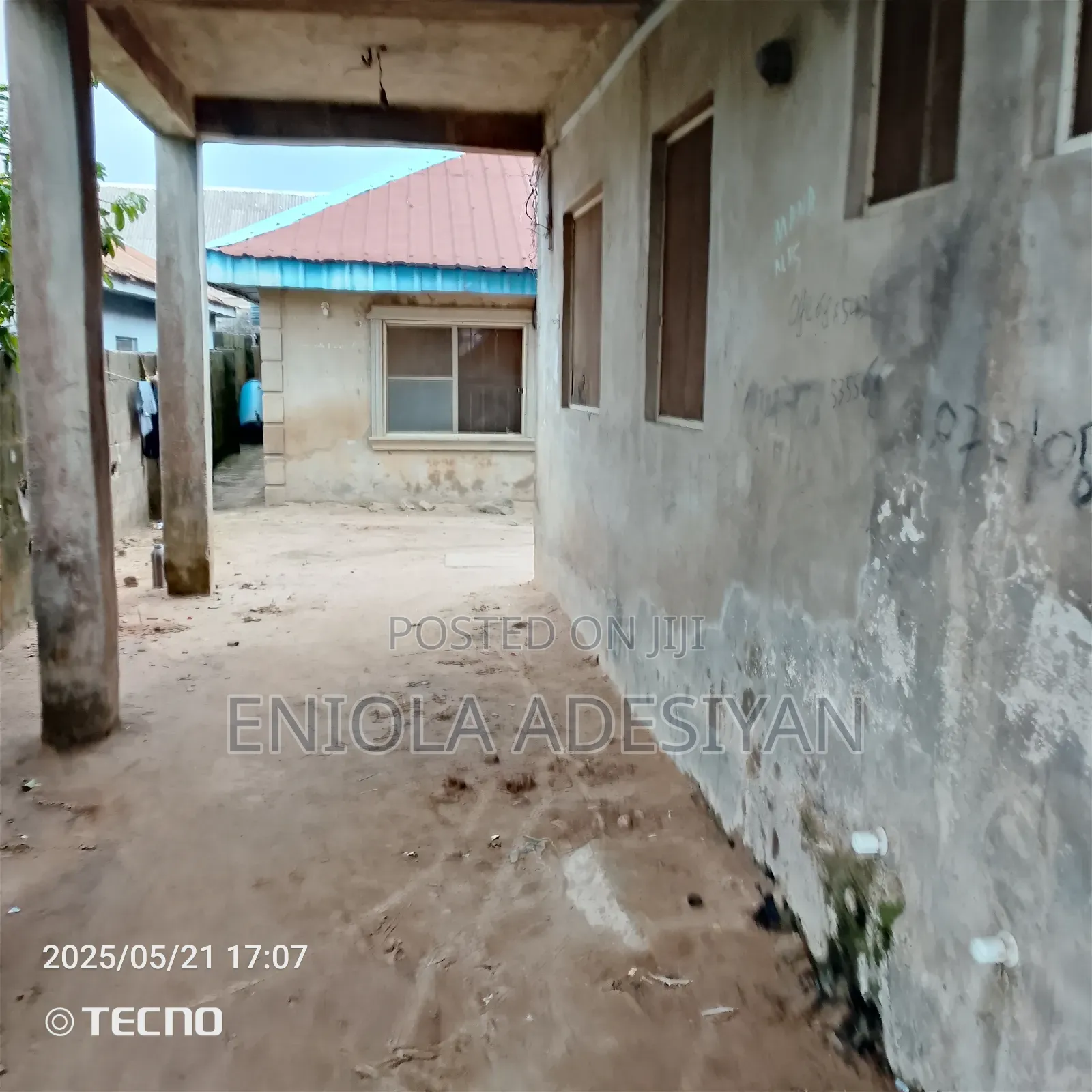 12bdrm Block of Flats in Bomode Oku Dangote, Igbogbo for sale in Igbogbo