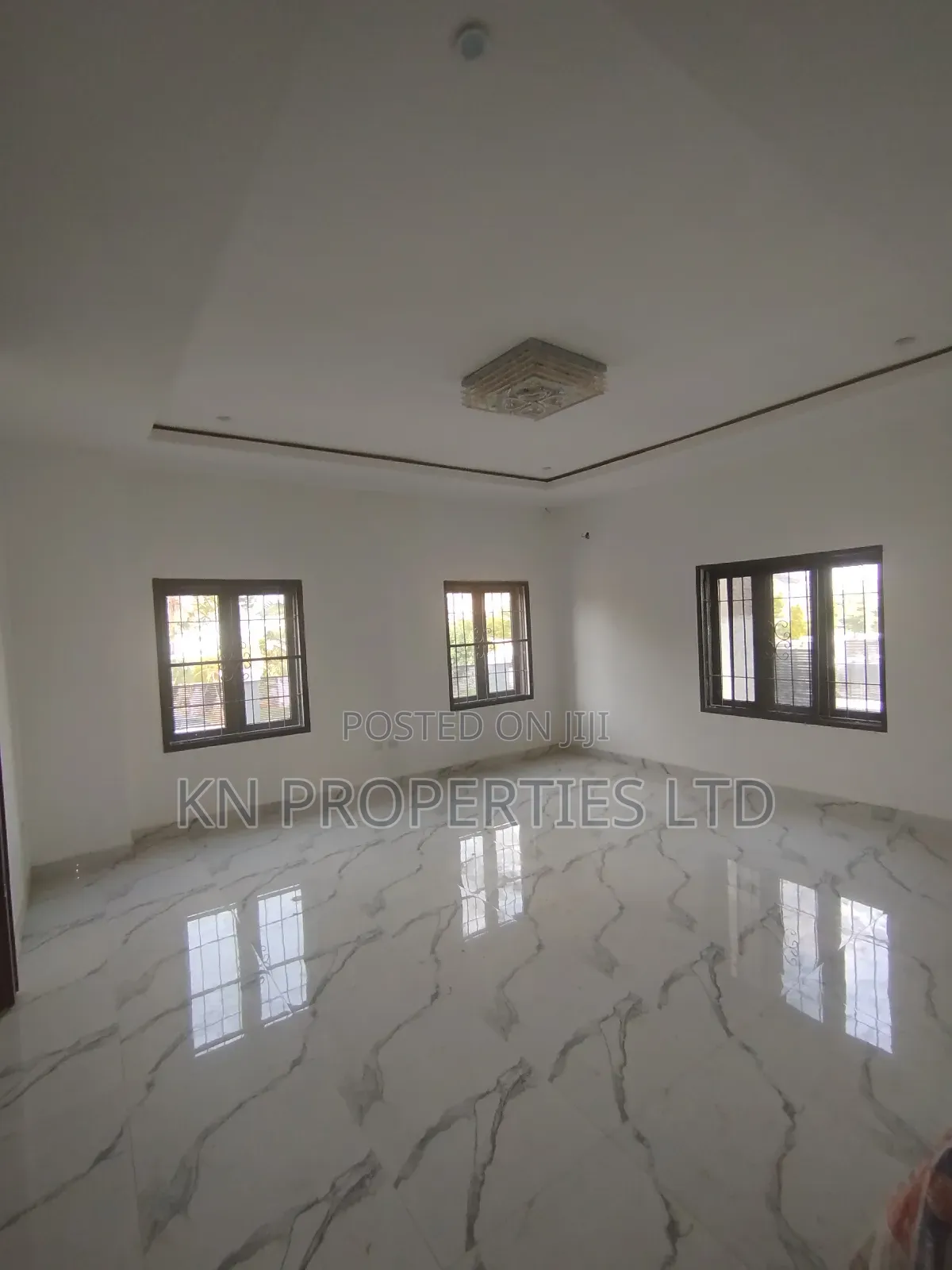 7bdrm Duplex in Kaura District for sale in Kaura