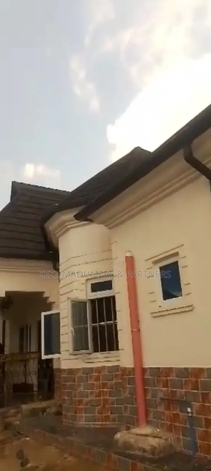 4bdrm Bungalow in Mbodo ,Aluu, Port for sale in Port-Harcourt