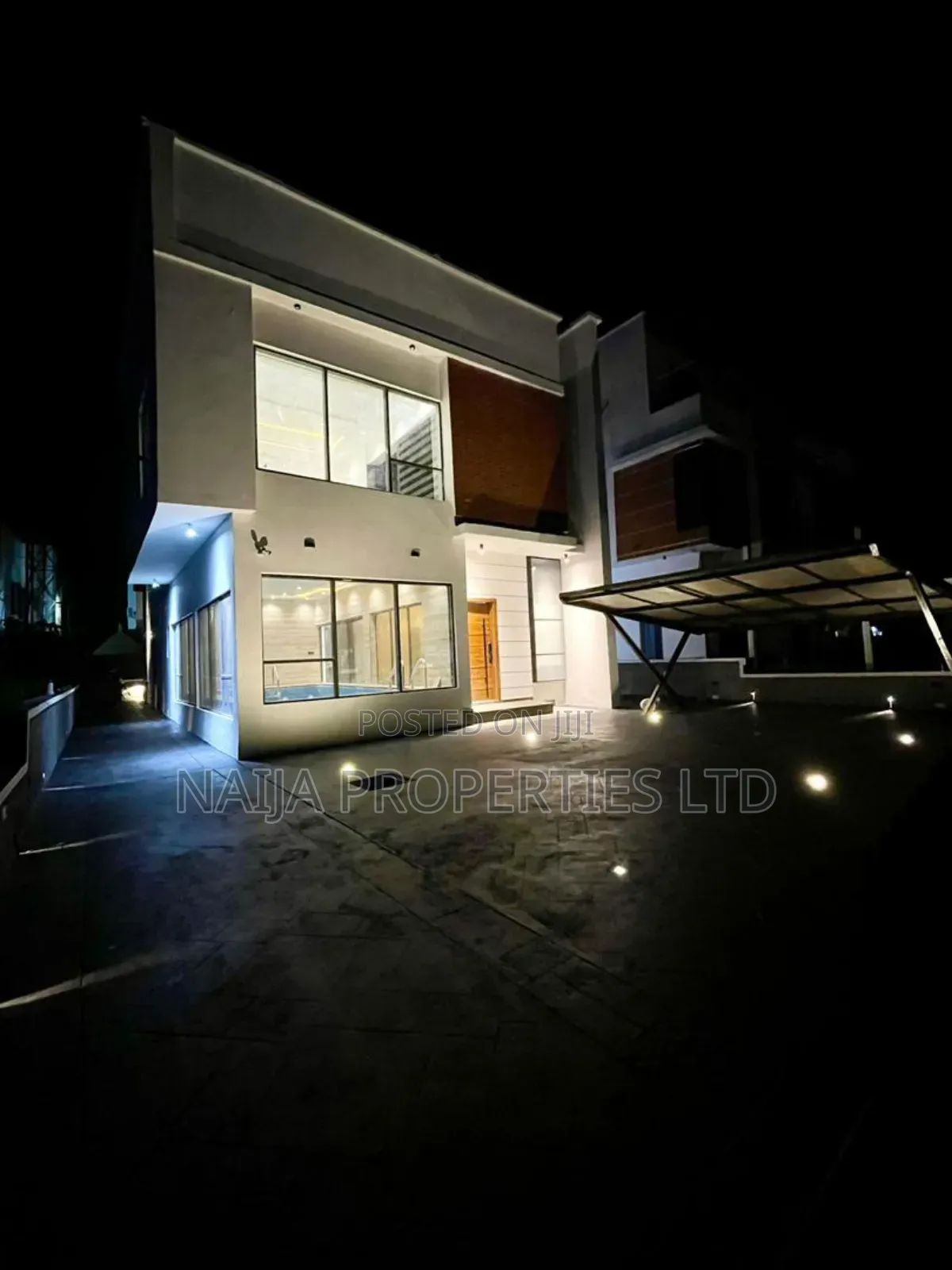 4bdrm Duplex in Megamound Estate, Lekki for sale in Lekki