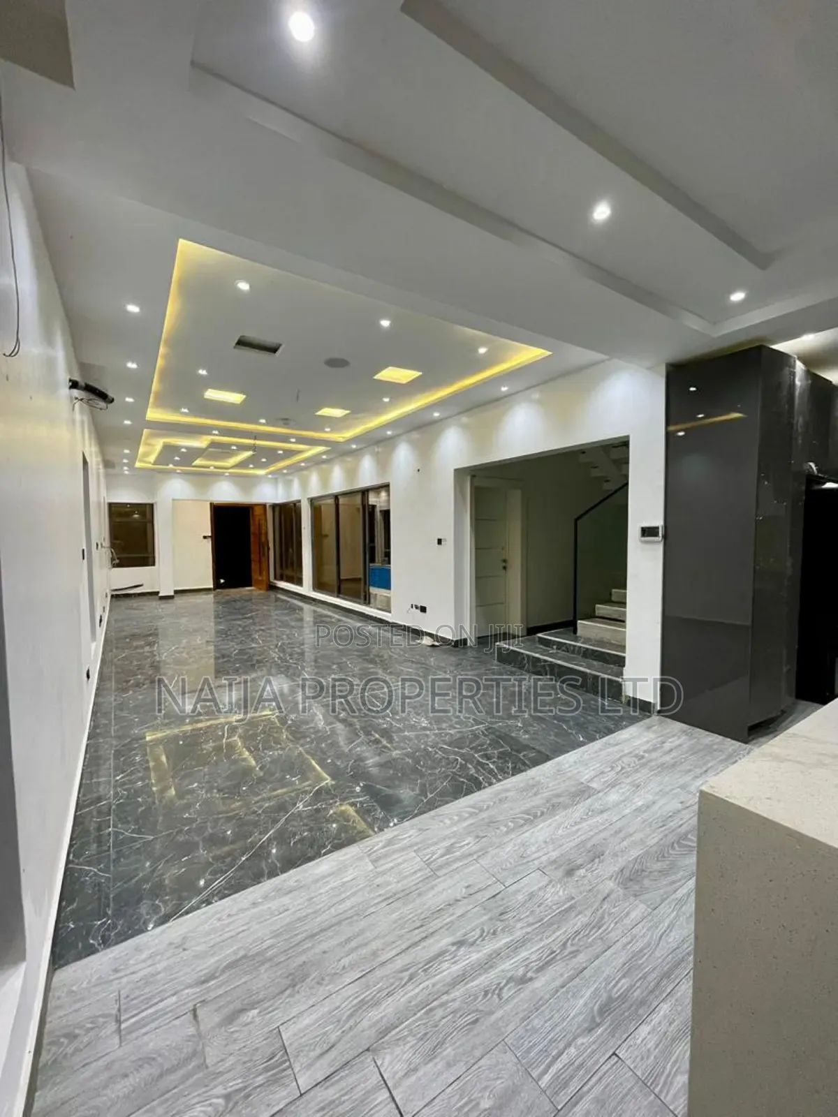 4bdrm Duplex in Megamound Estate, Lekki for sale in Lekki
