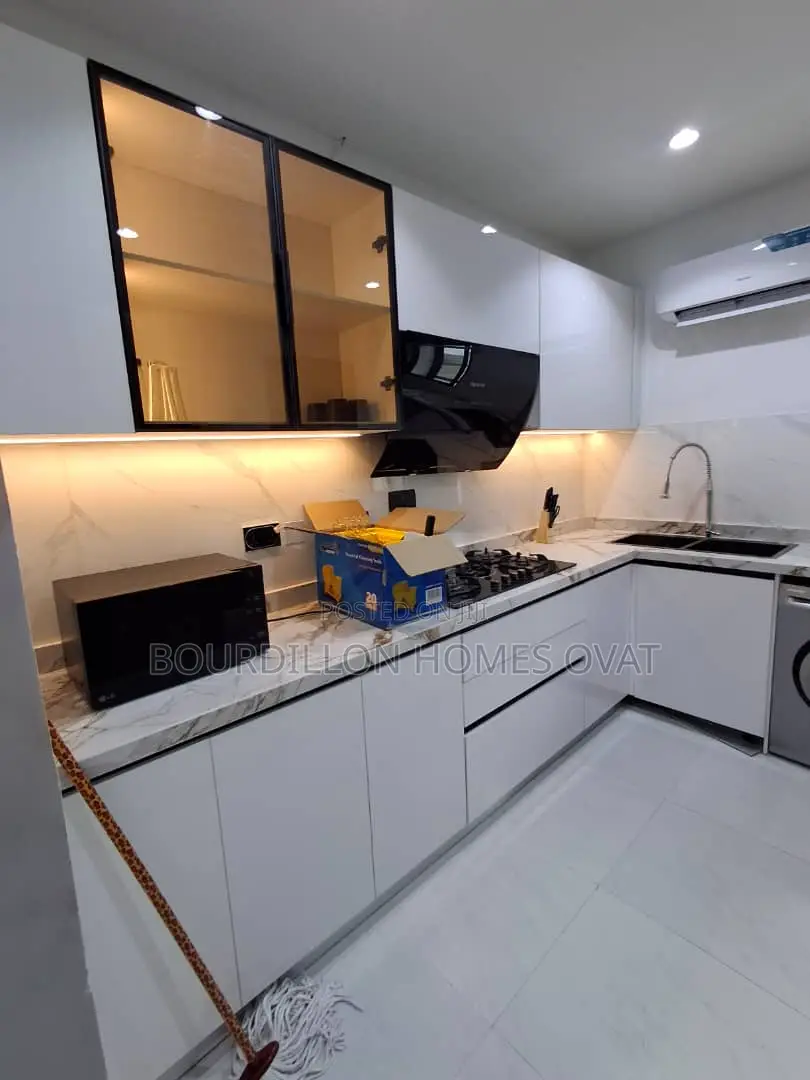 Furnished 4bdrm Maisonette in Lekki Phase 1 for rent in Lekki Phase 1