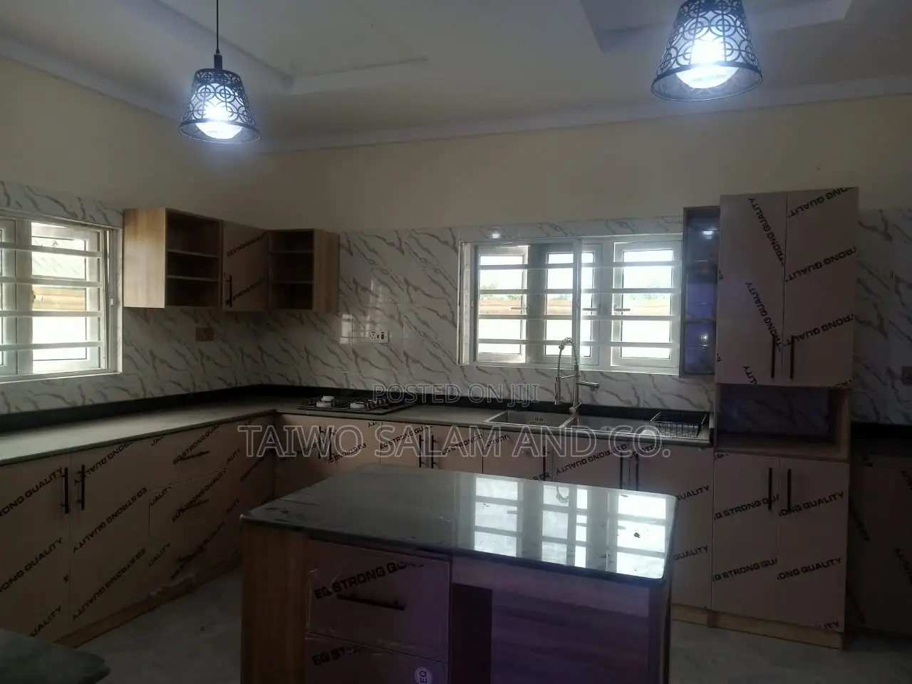 4bdrm Duplex in Alalubosa for sale in Alalubosa